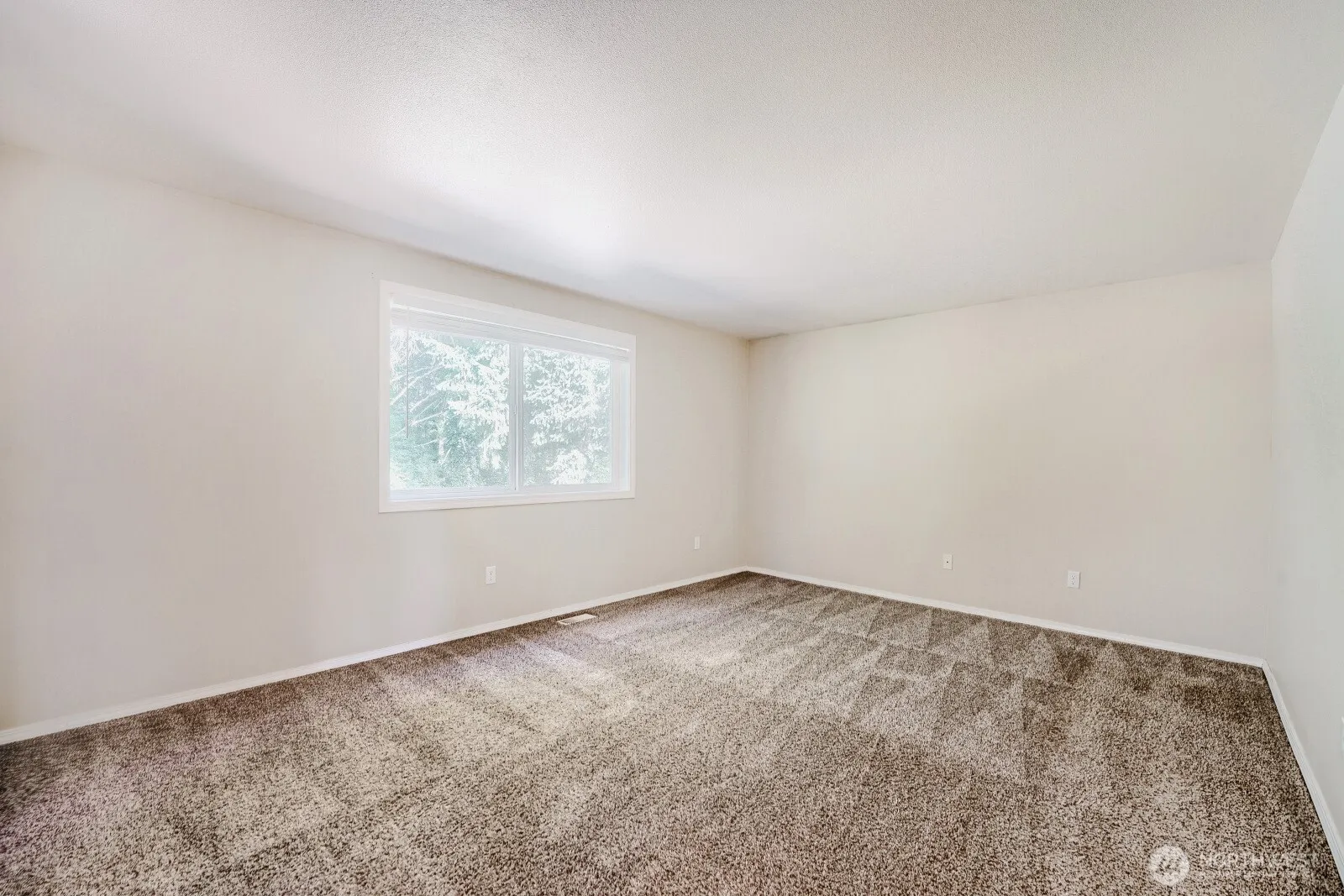 Property photo for 9410 62nd Avenue Ct E, Puyallup photo 3