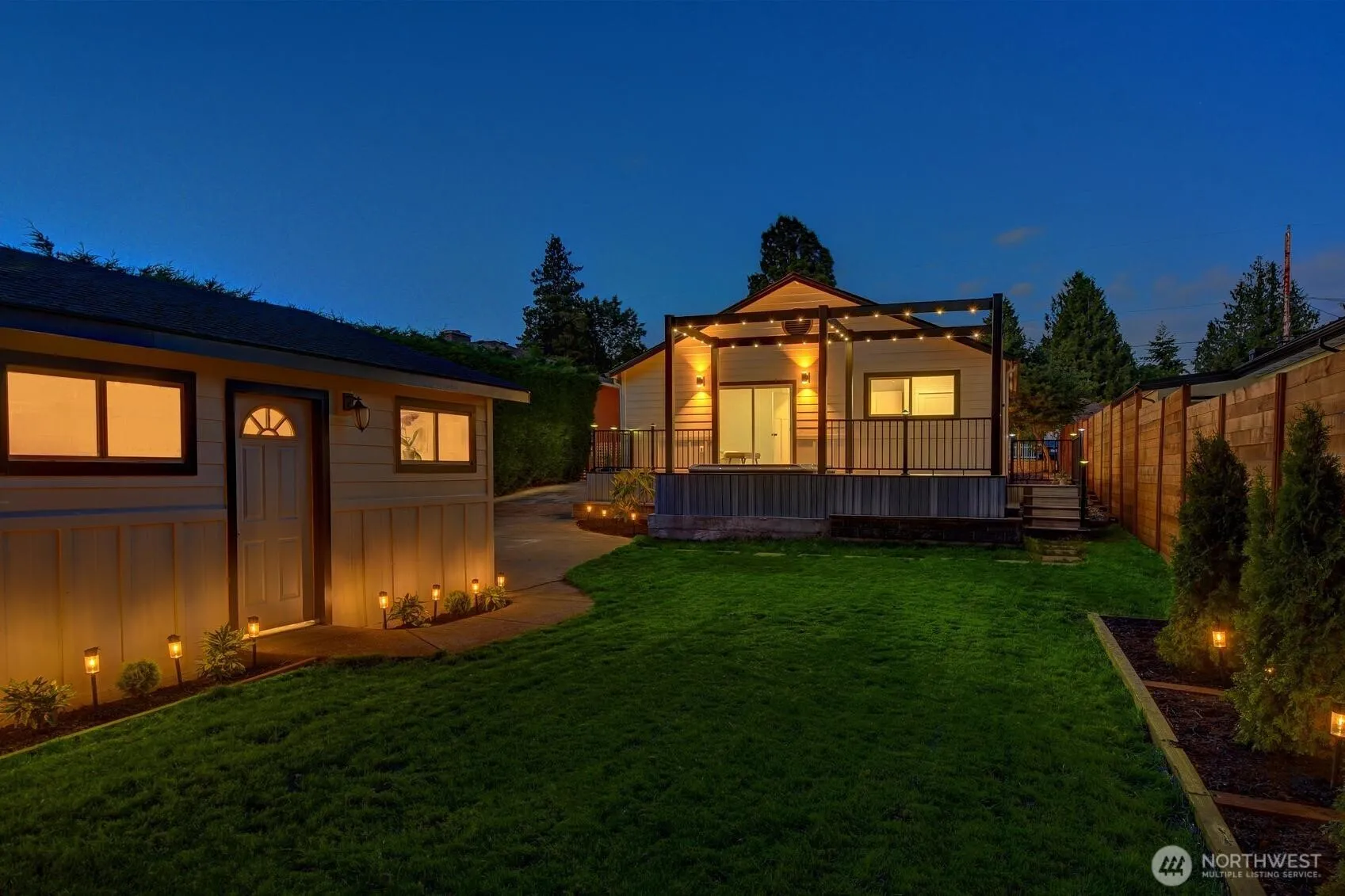 Property photo for 13427 5th Avenue Sw, Burien photo 5