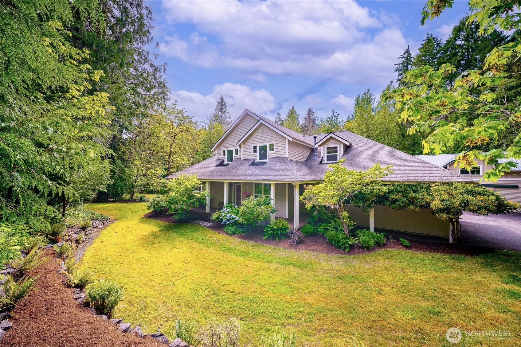 Property photo for 6127 Lemon Road Ne, Olympia