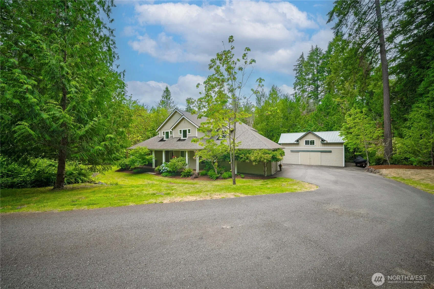 Property photo for 6127 Lemon Road Ne, Olympia photo 2