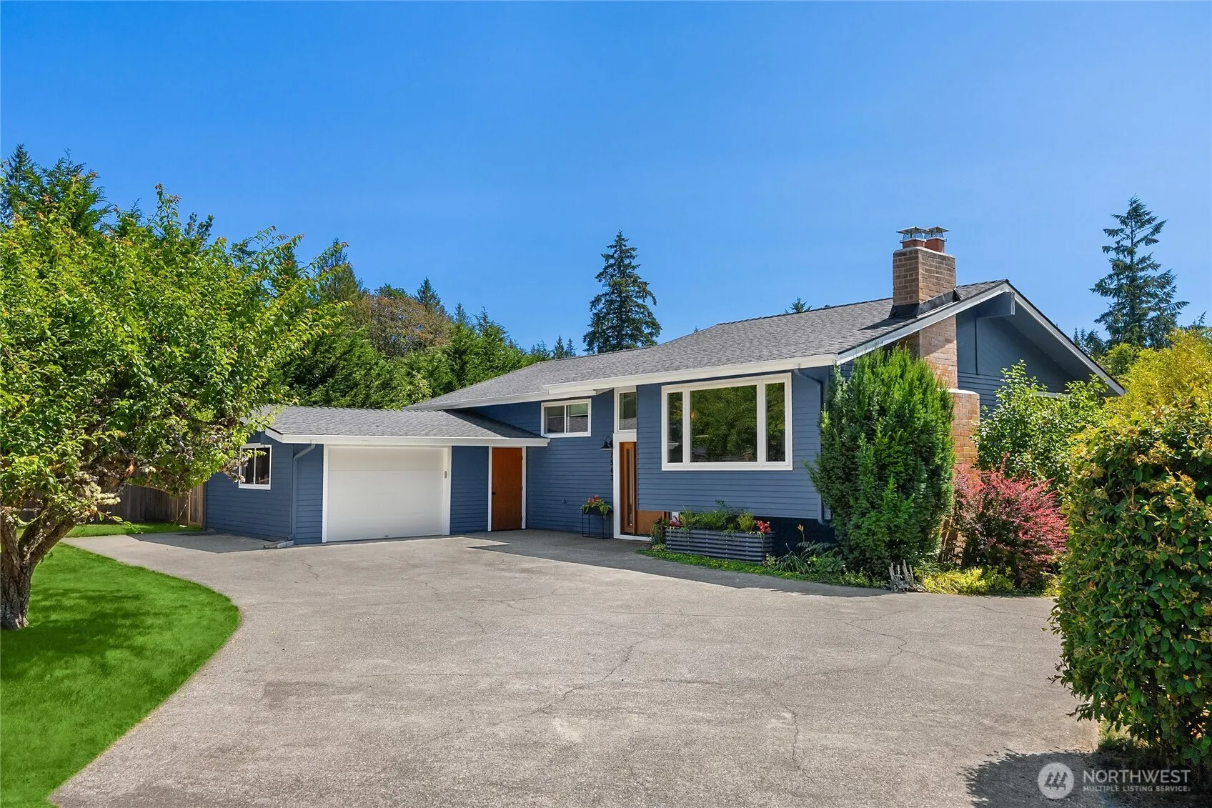 Property photo for 7563 Ne Emerald Way, Bainbridge Island