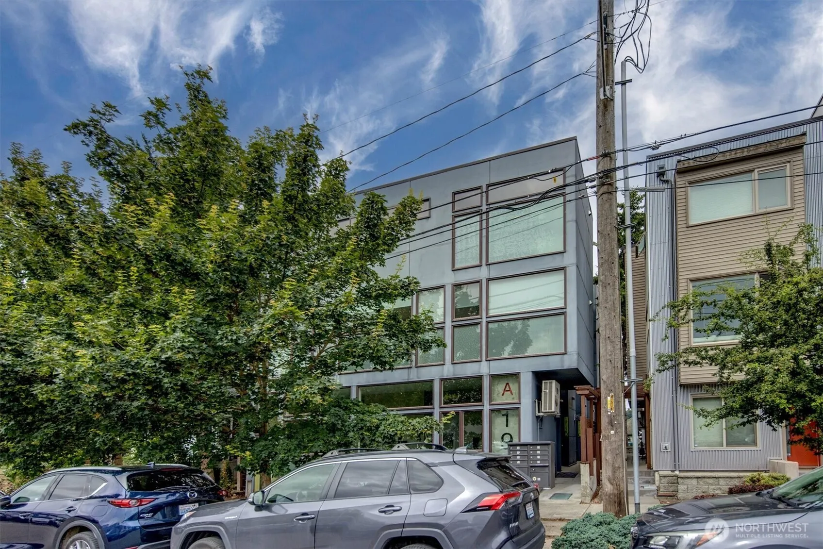 Property photo for 1915 25th Avenue S #unit D, Seattle