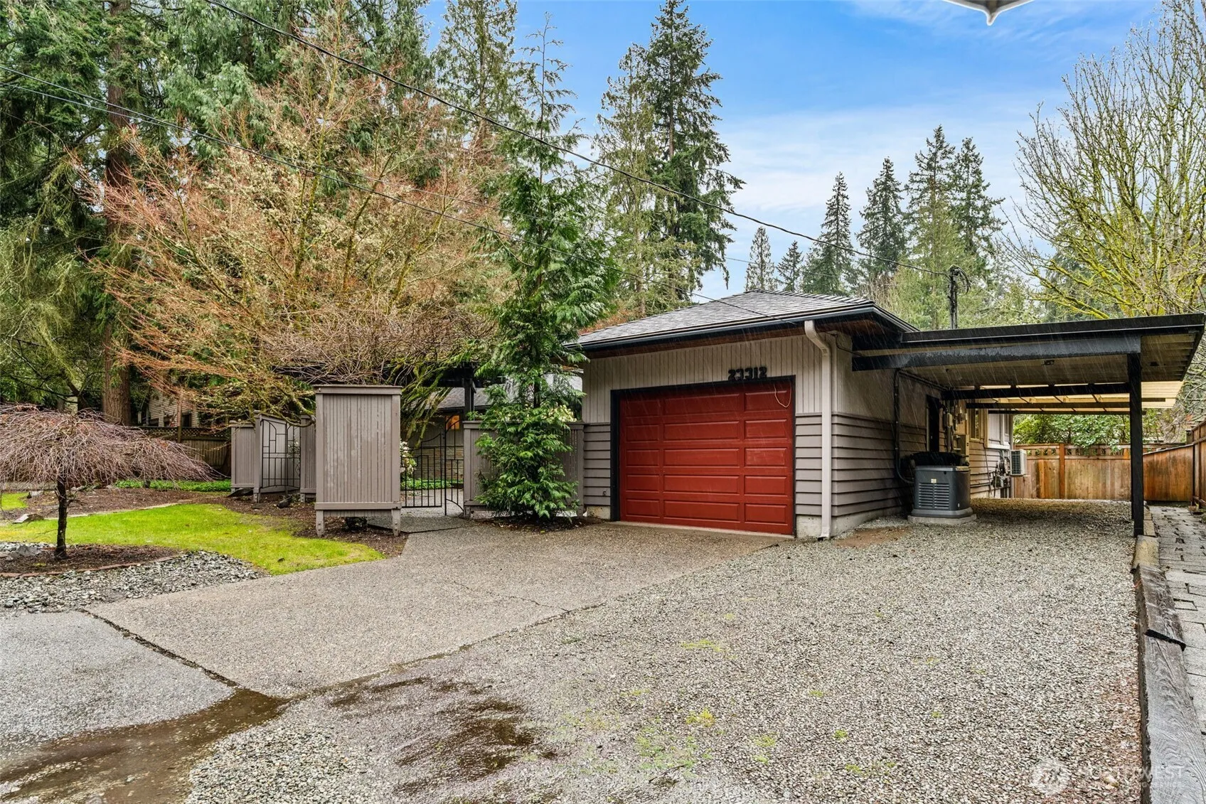 Property photo for 23312 Robin Hood Drive, Edmonds photo 3