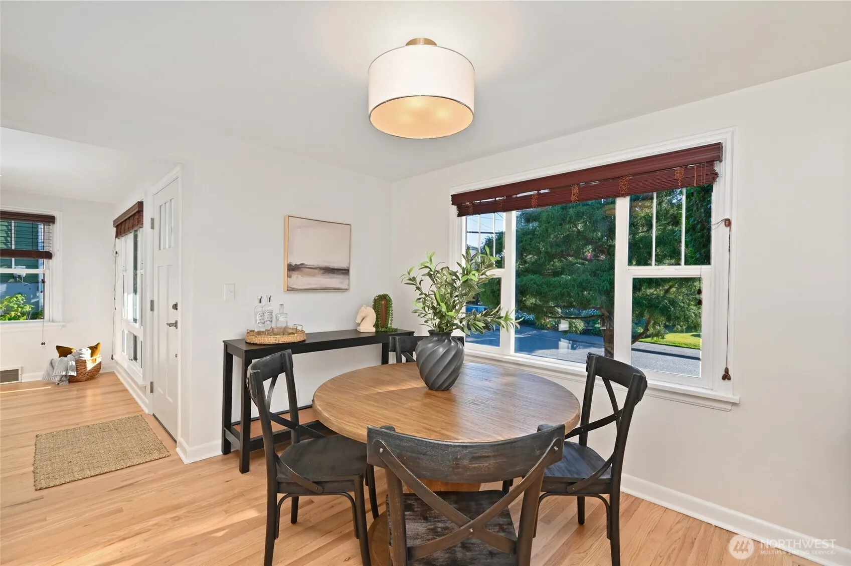 Property photo for 4024 55th Avenue Sw, Seattle photo 5