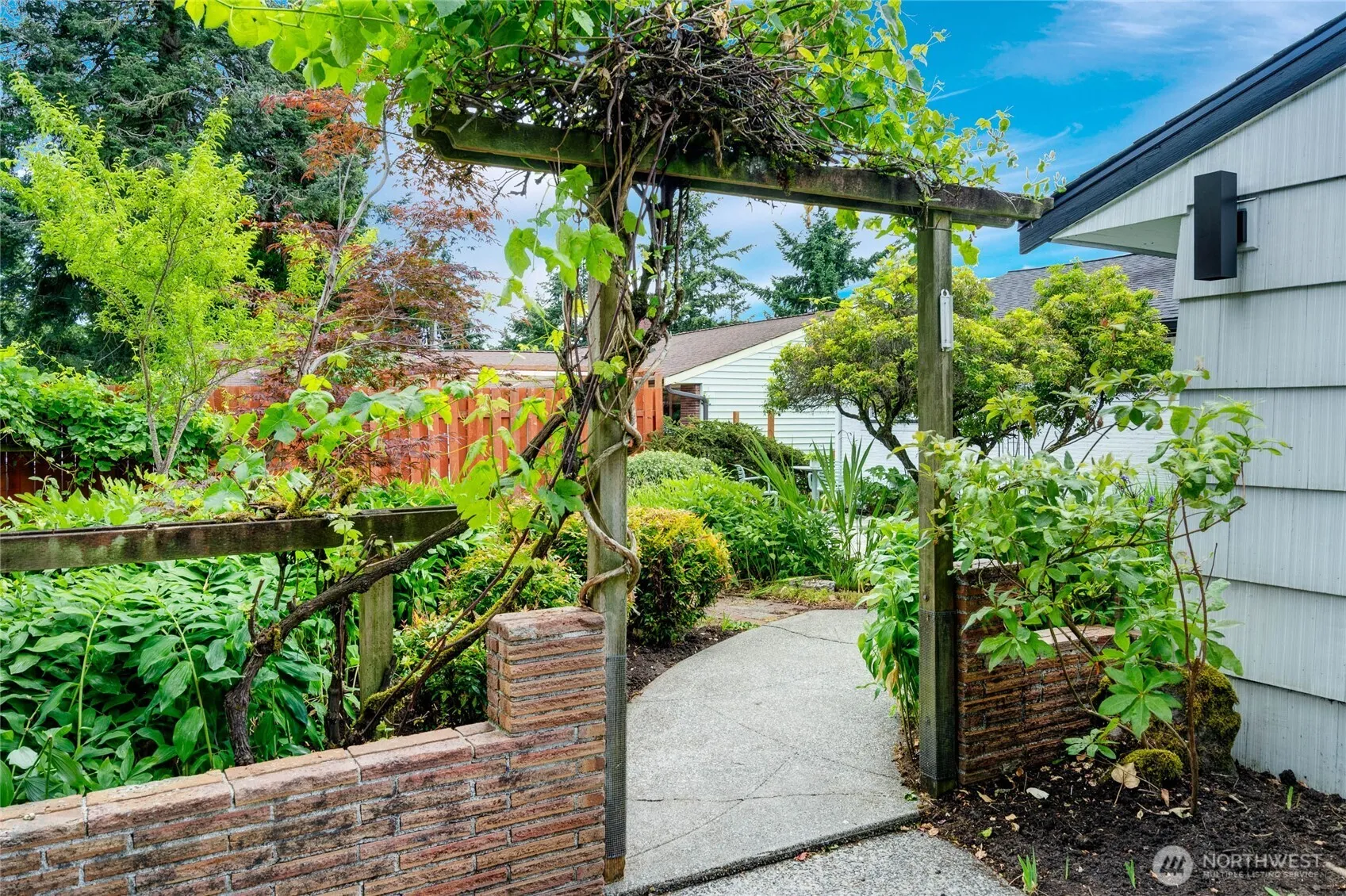 Property photo for 13322 3rd Avenue Ne, Seattle photo 2