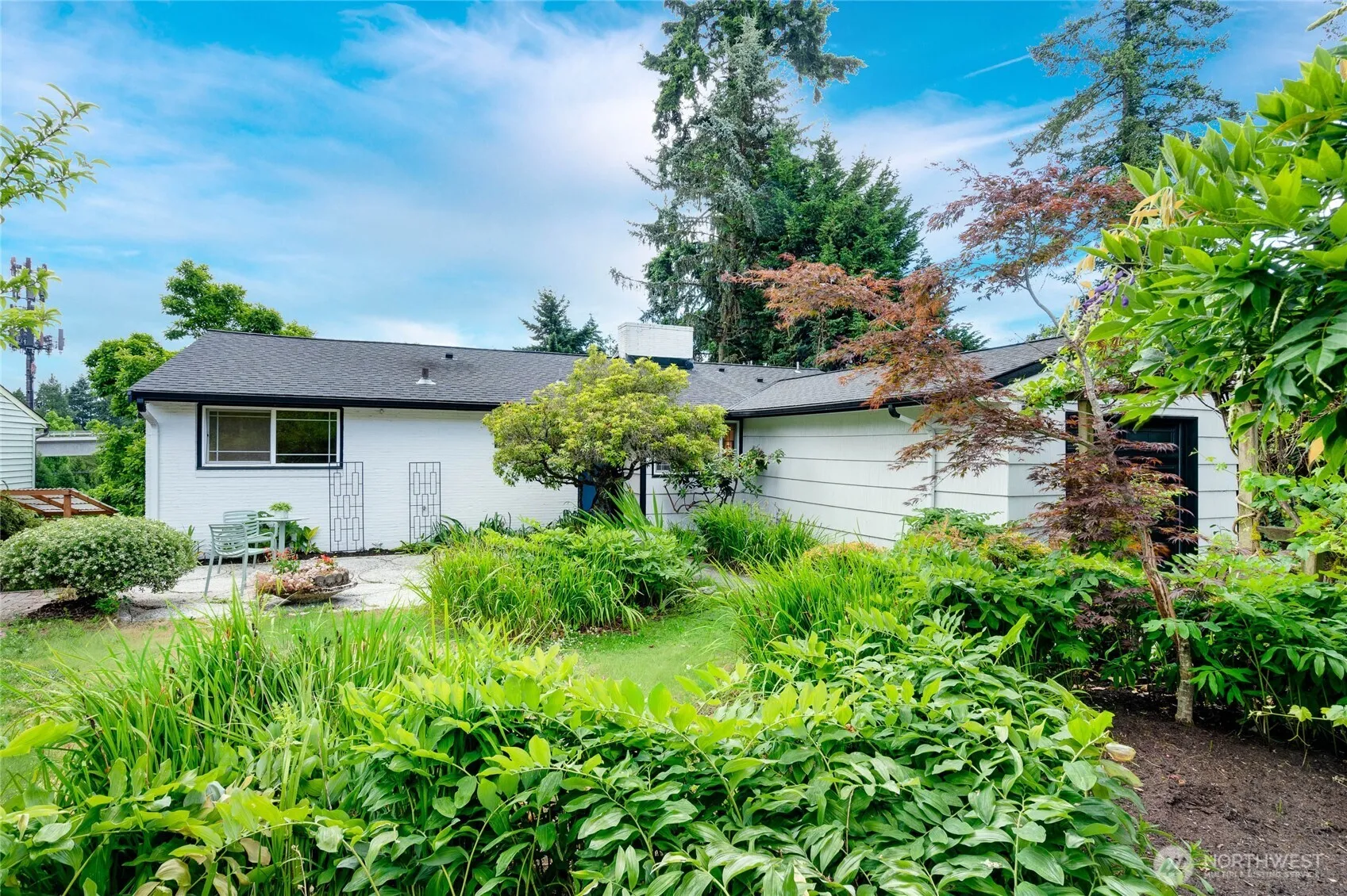 Property photo for 13322 3rd Avenue Ne, Seattle photo 5