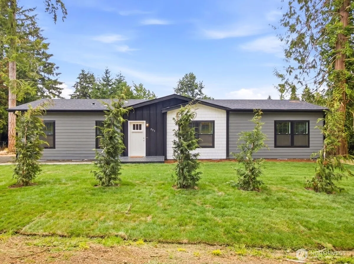 Property photo for 231 E Wood Lane, Shelton