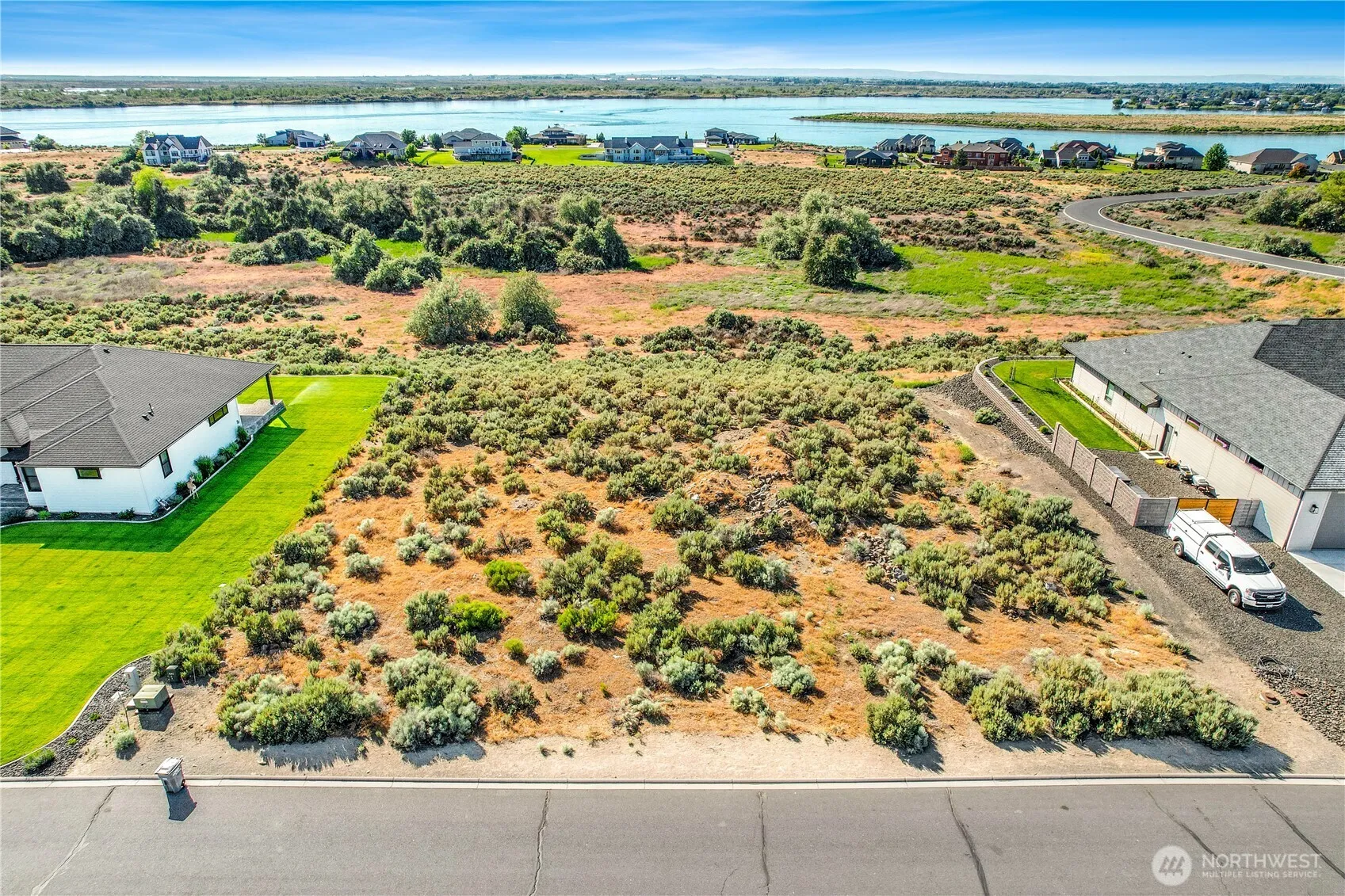 Property photo for 8084 Dune Lake Road Se, Moses Lake photo 2