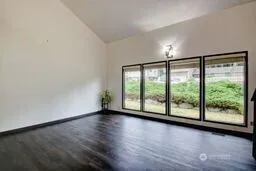 Property photo for 960 Sw Fairhaven Drive, Oak Harbor photo 5