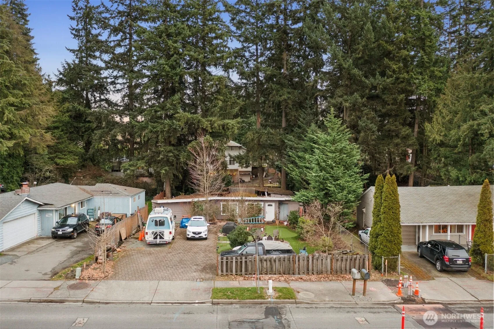 Property photo for 14552 5th Avenue Ne, Shoreline photo 3