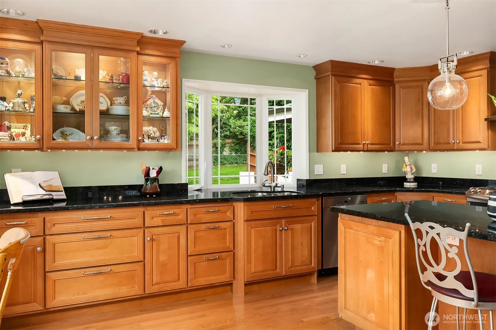 Property photo for 8620 21st Avenue Nw, Seattle photo 5