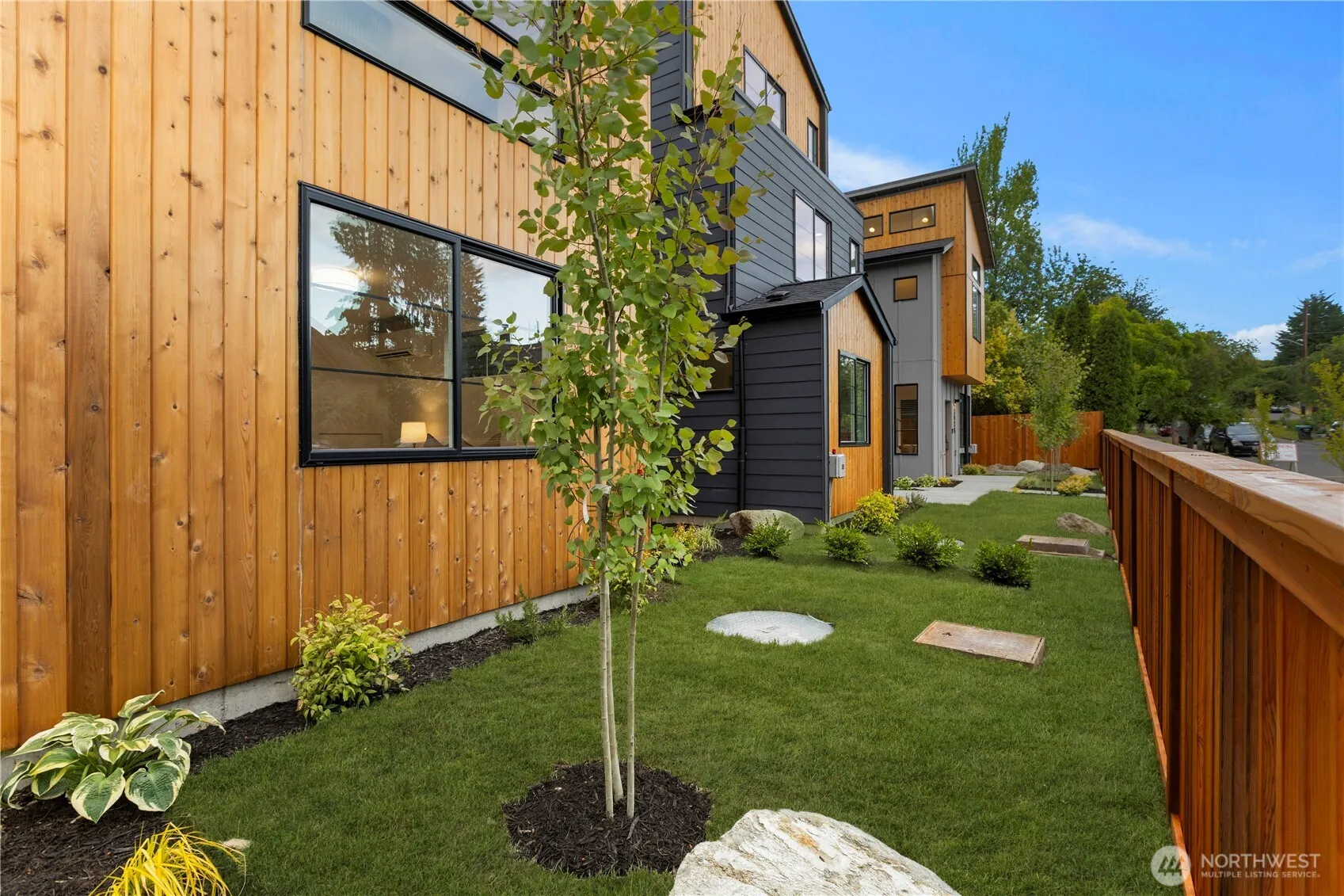 Property photo for 3932 S Angeline Street, Seattle photo 2