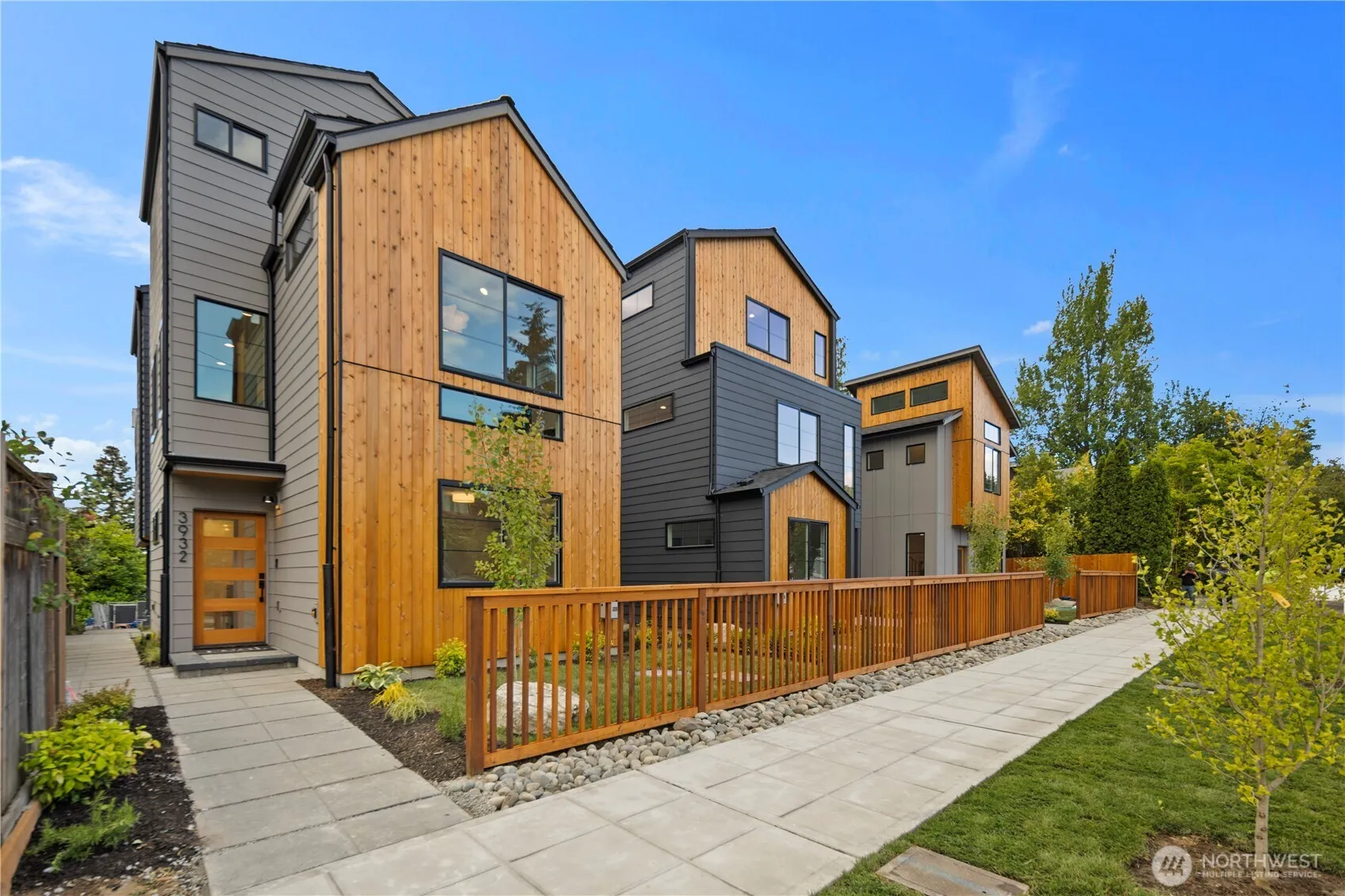 Property photo for 3932 S Angeline Street, Seattle