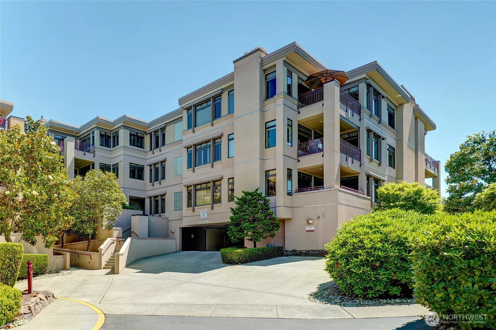 Property photo for 219 5th Avenue S #f304, Kirkland photo 2