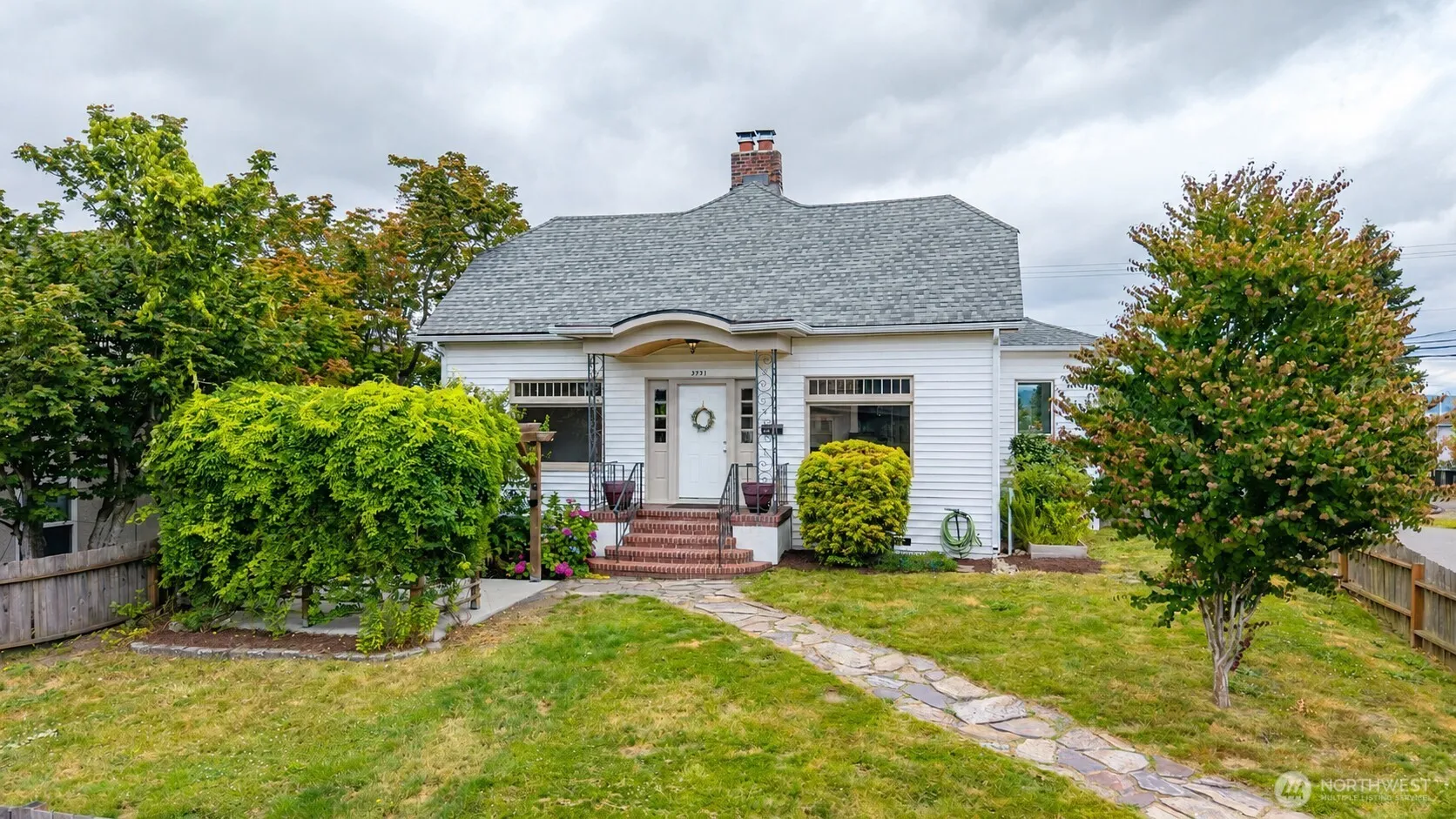 Property photo for 3731 Hoyt Ave, Everett