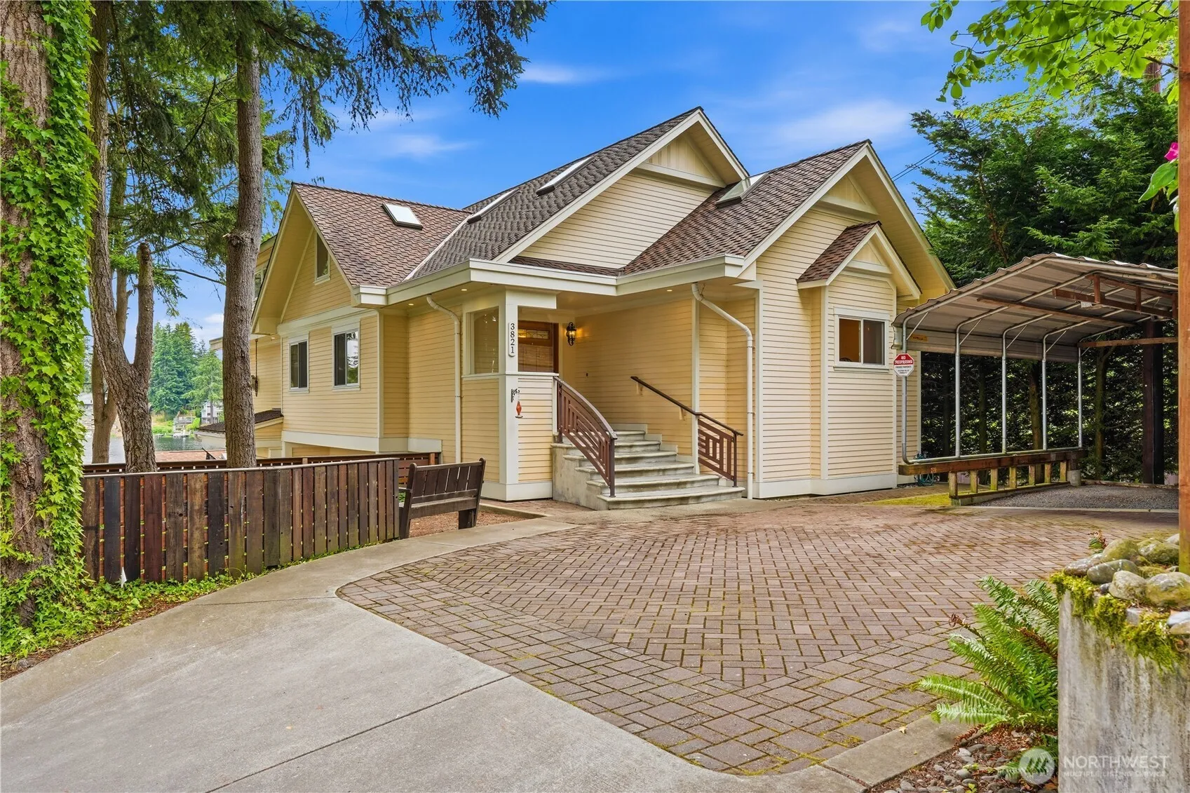 Property photo for 3821 Shelby Road, Lynnwood photo 2