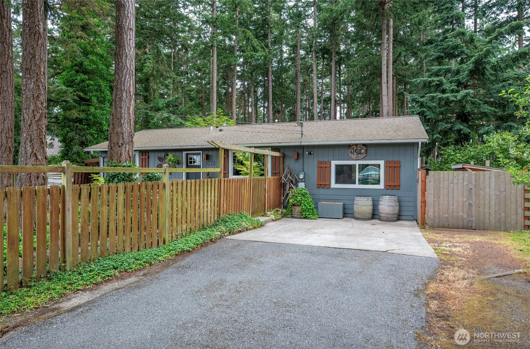 Property photo for 1013 Carl Avenue, Oak Harbor photo 4