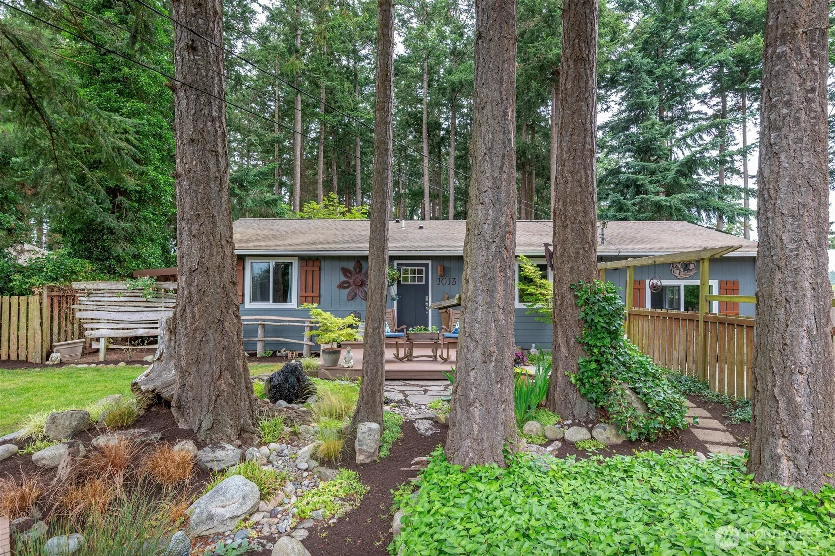 Property photo for 1013 Carl Avenue, Oak Harbor photo 2