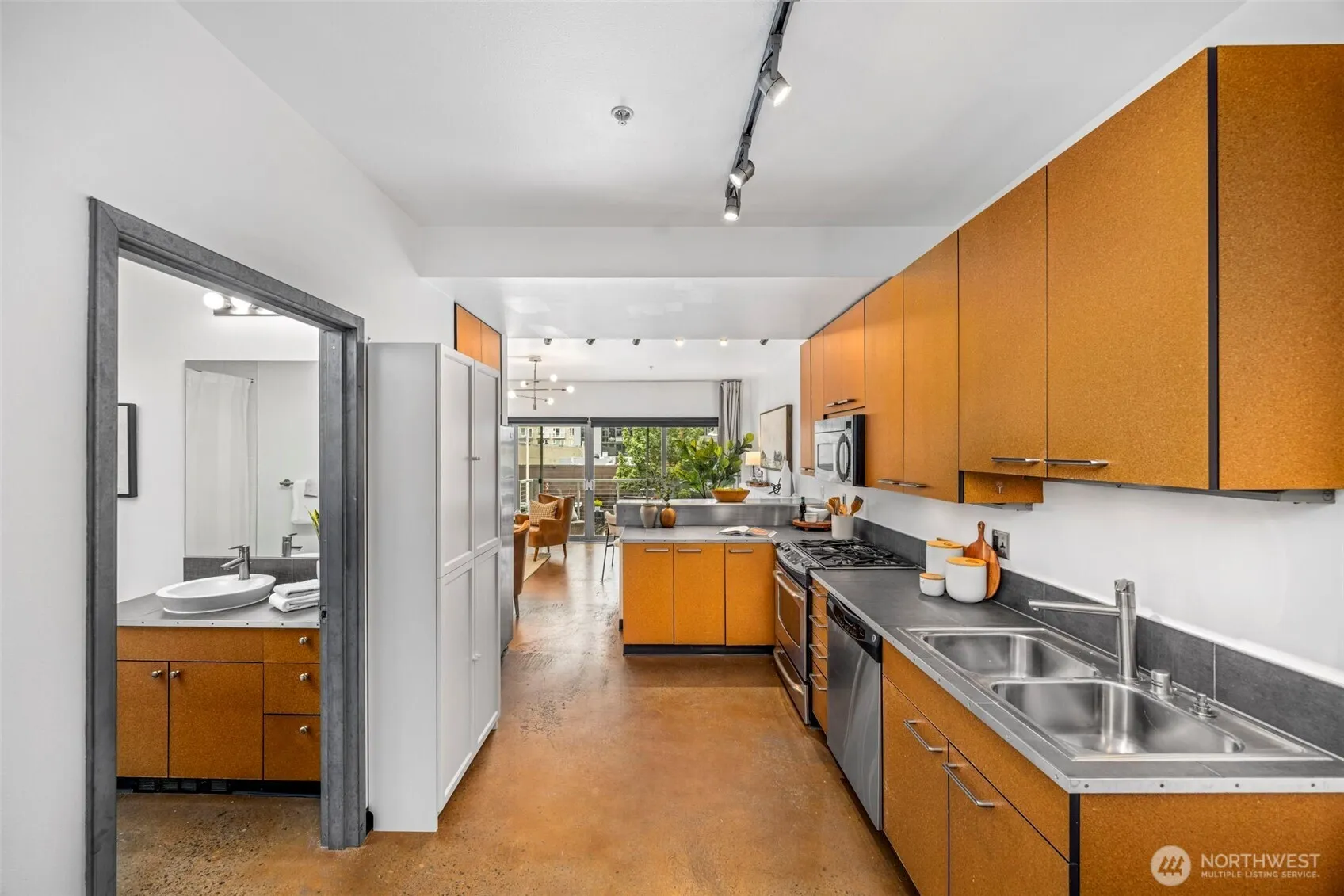 Property photo for 1414 12th Avenue #203, Seattle photo 5