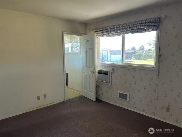 Property photo for 9042 Forrestal Lane #b, Moses Lake photo 4