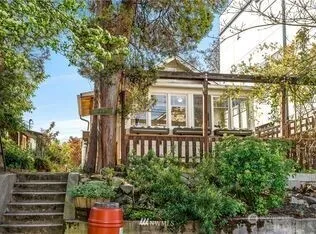 Property photo for 831 Nw 52nd Street, Seattle