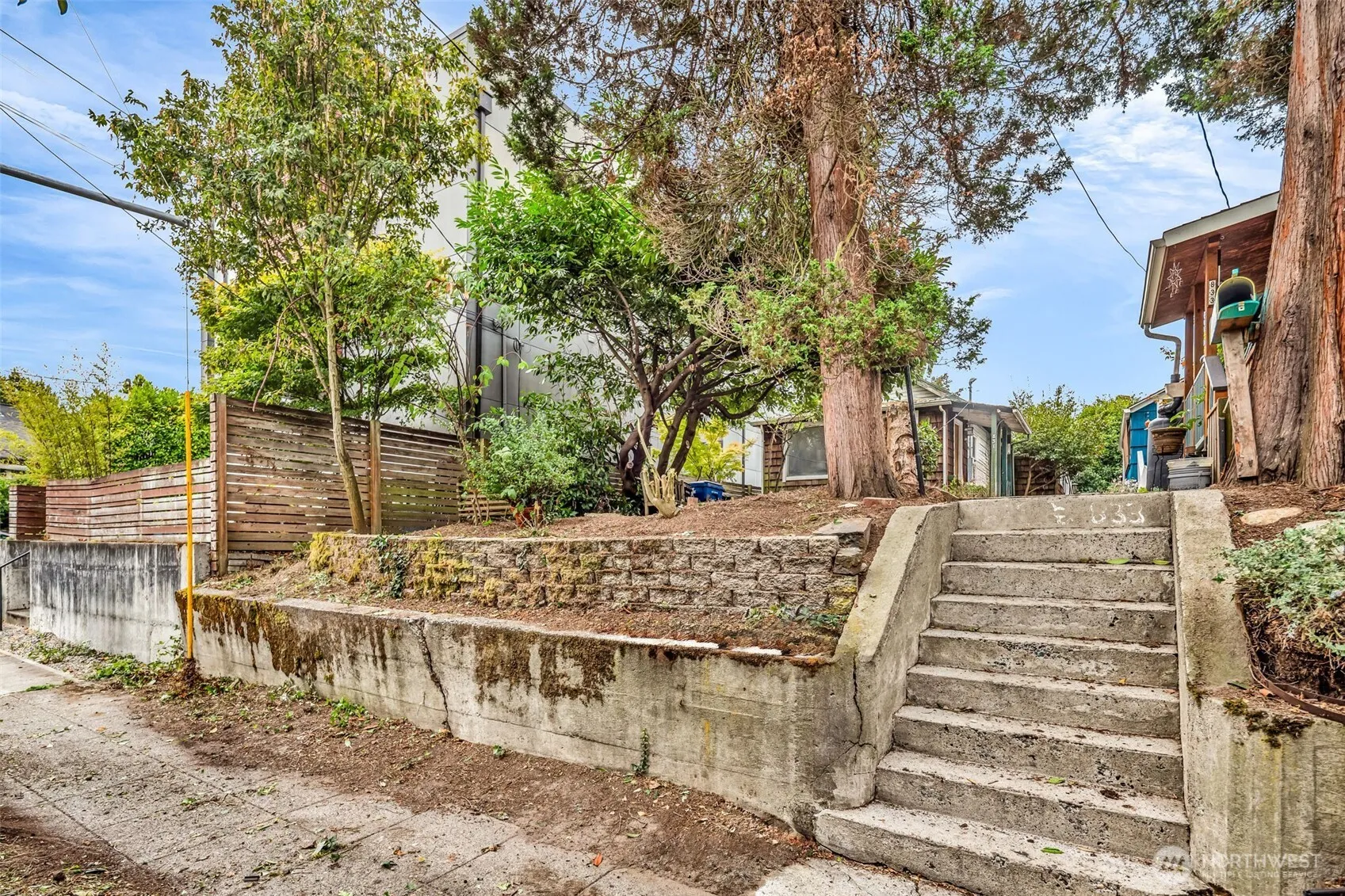 Property photo for 831 Nw 52nd Street, Seattle