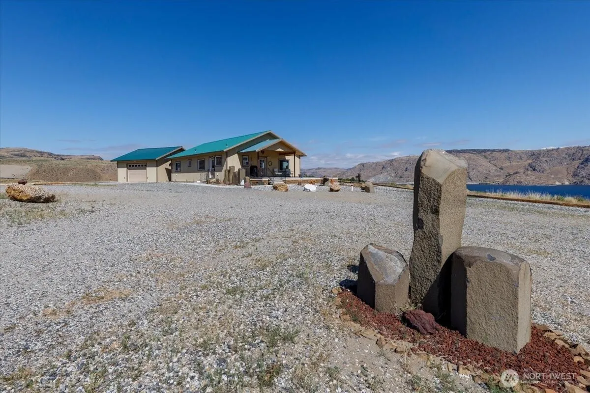 Property photo for 44495 Sr 174 N, Grand Coulee photo 4