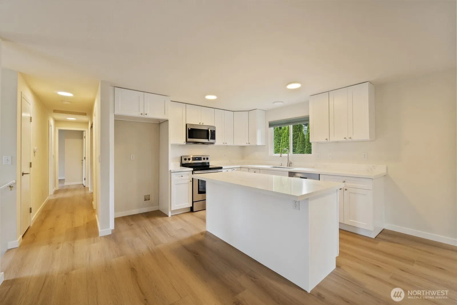 Property photo for 12057 20th Avenue Ne, Seattle photo 3