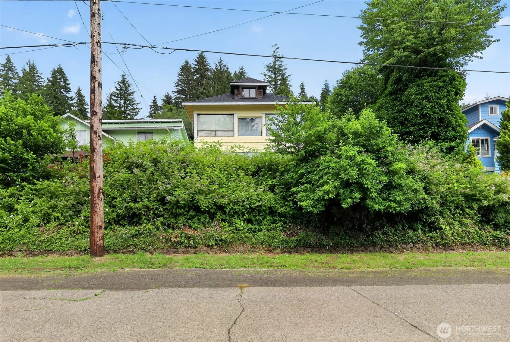 Property photo for 1345 Larch Street, Raymond photo 2