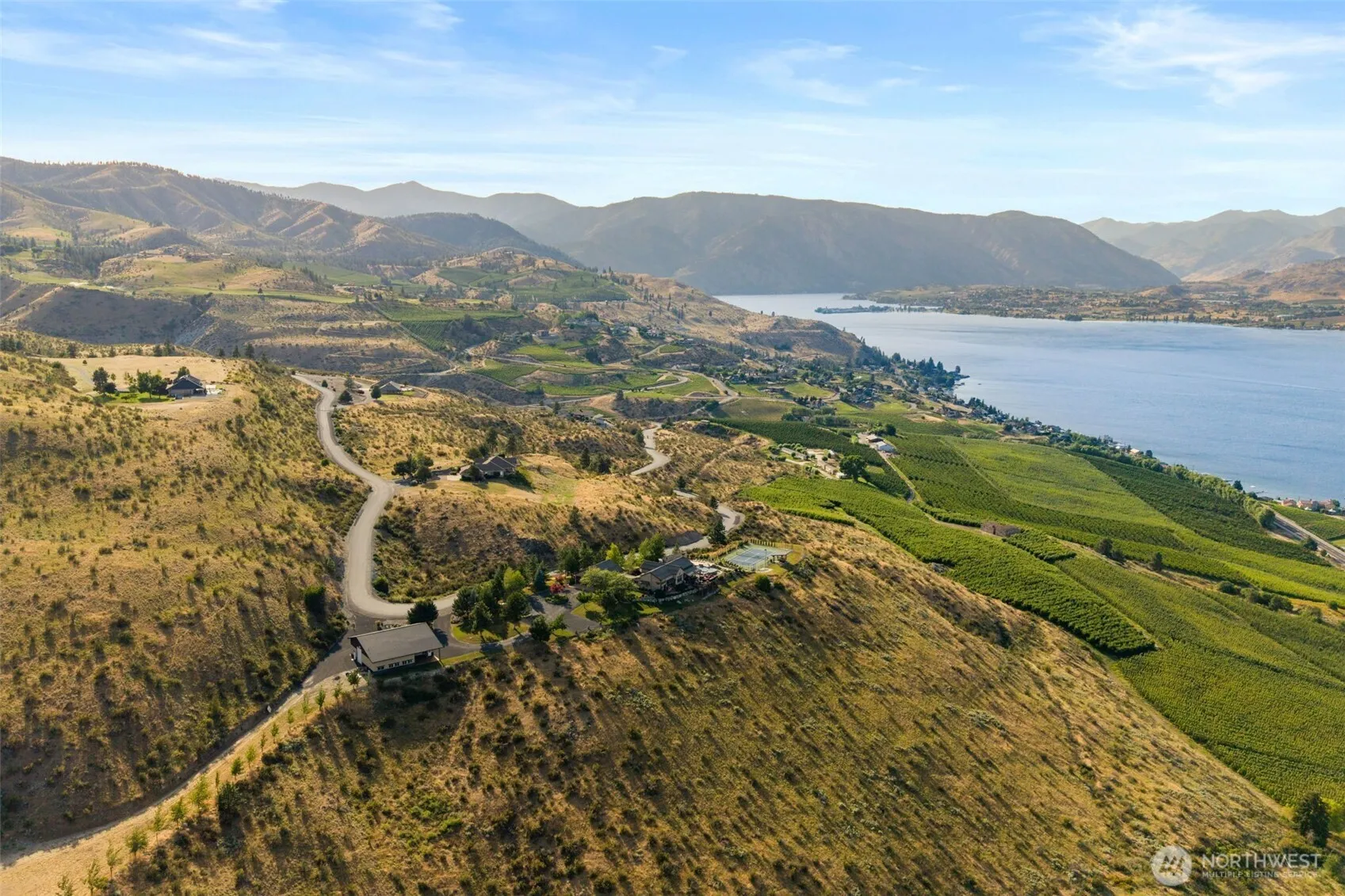Property photo for 340 Hawks Meadow Road, Chelan photo 2
