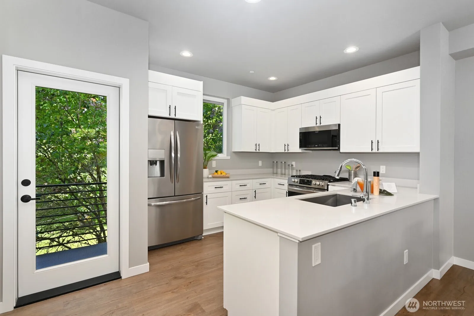 Property photo for 18028 10th Avenue Ne #f, Shoreline photo 5