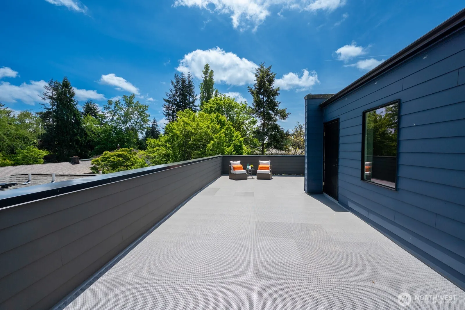 Property photo for 18028 10th Avenue Ne #f, Shoreline photo 2