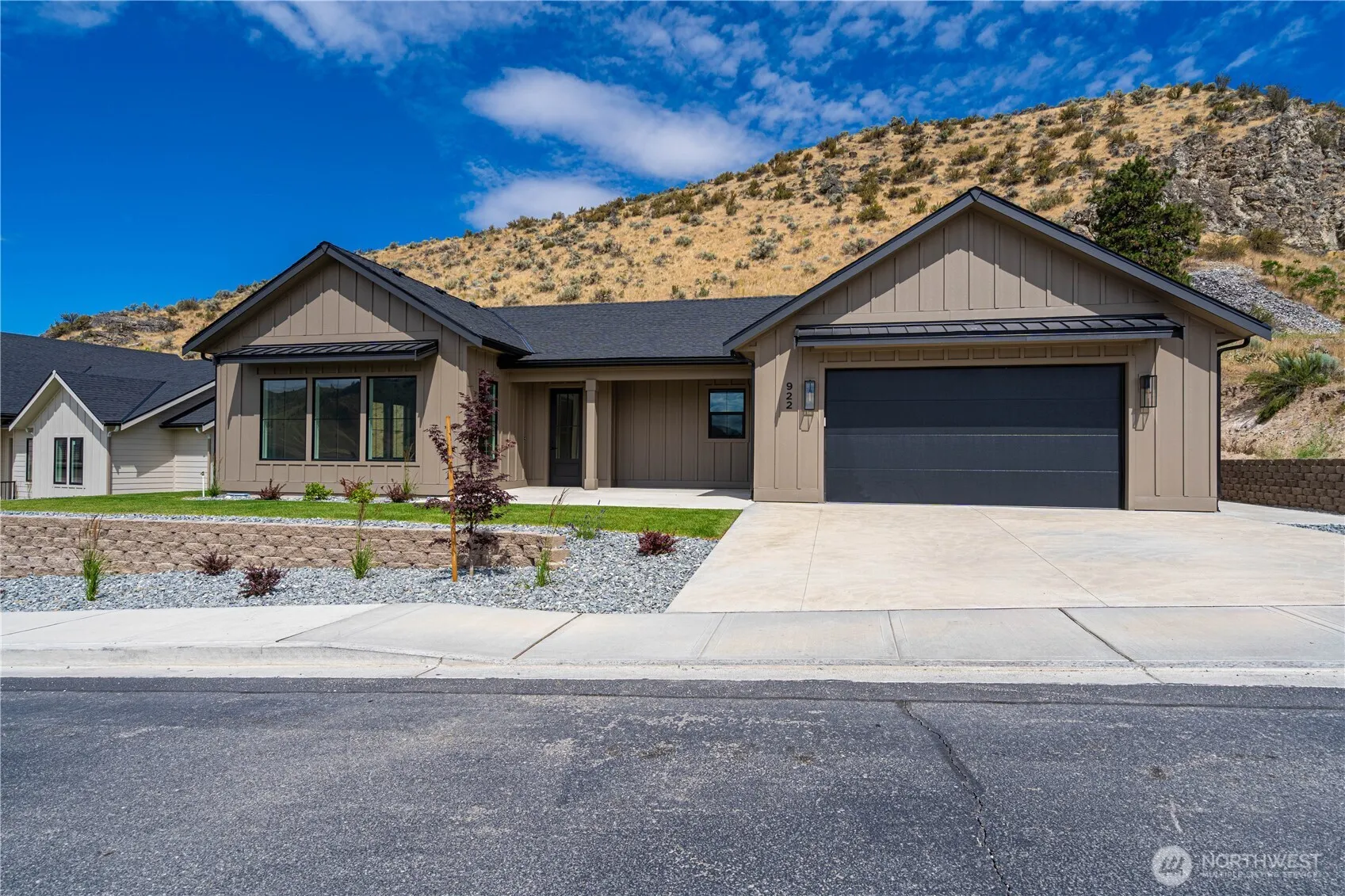 Property photo for 922 Long Drive, Chelan photo 3