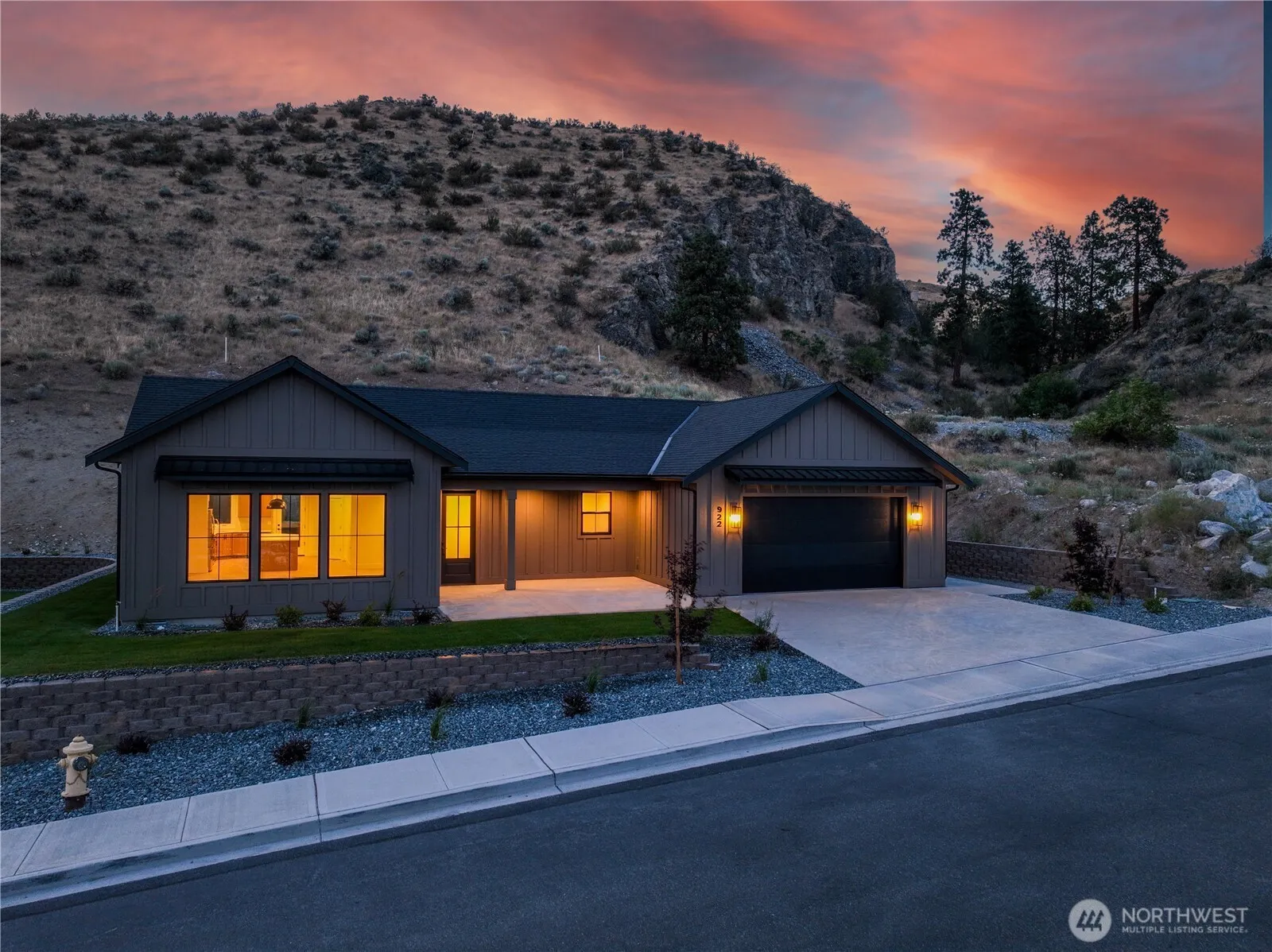 Property photo for 922 Long Drive, Chelan photo 2