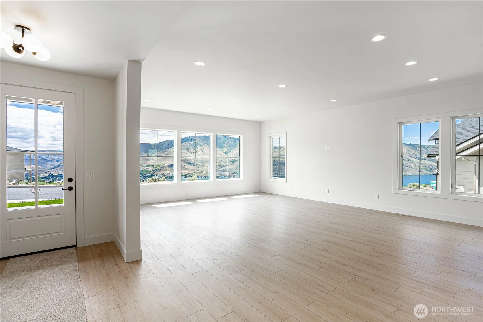 Property photo for 922 Long Drive, Chelan photo 5