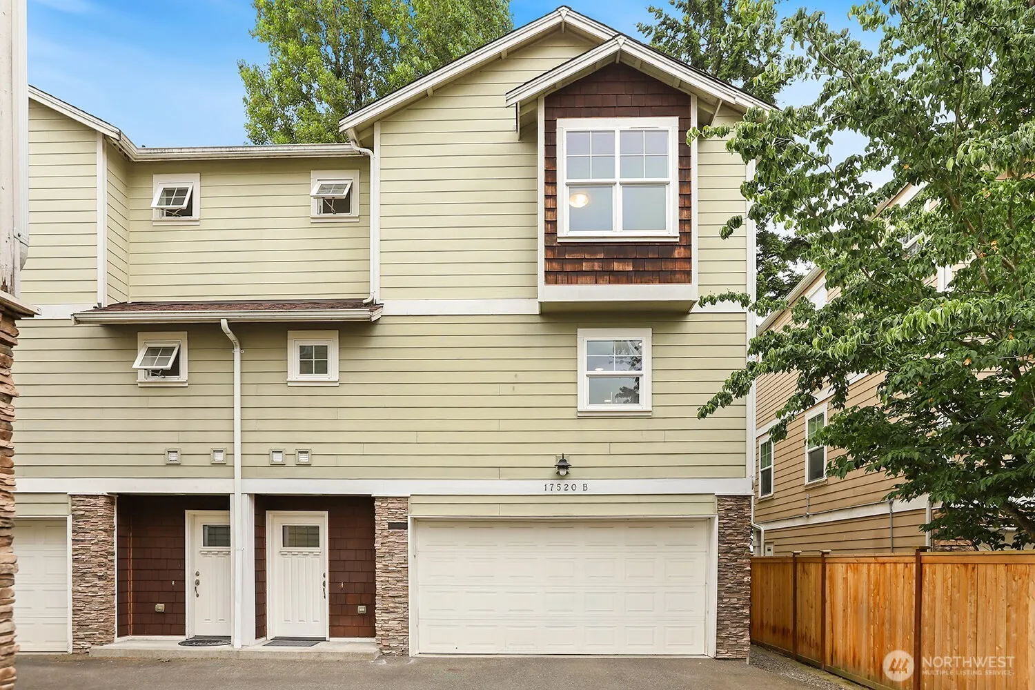 Property photo for 17520 12th Avenue Ne #b, Shoreline