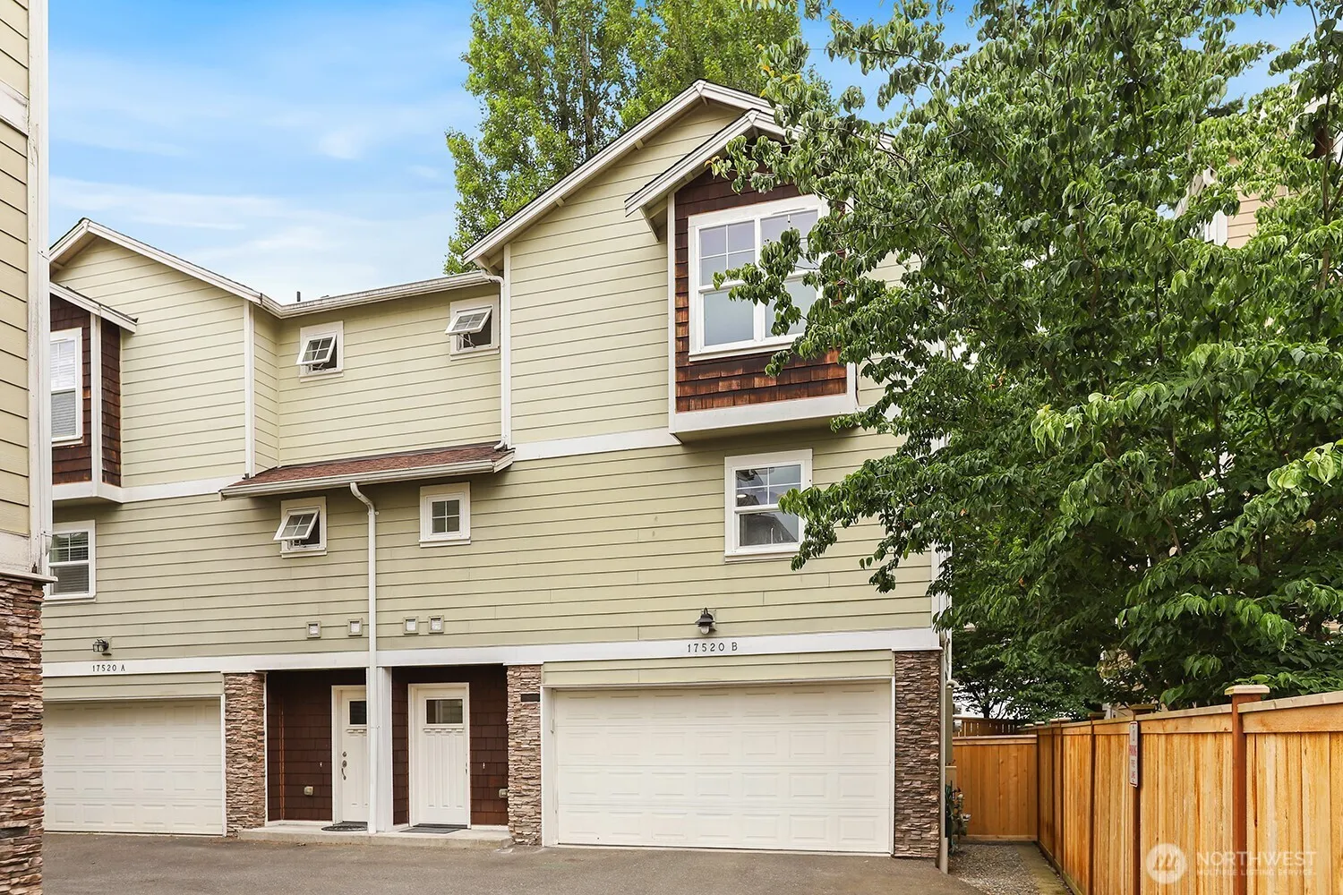 Property photo for 17520 12th Avenue Ne #b, Shoreline