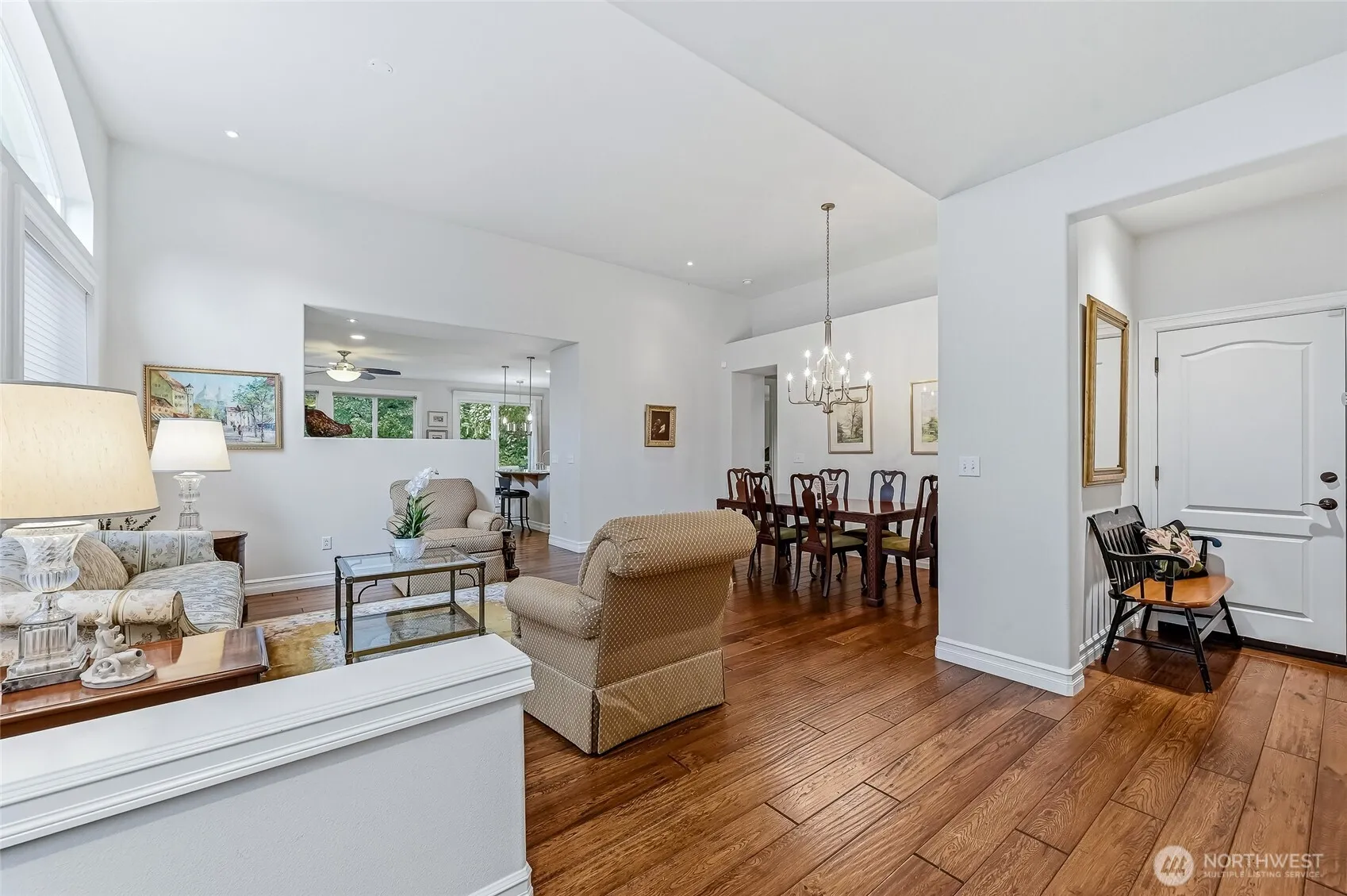 Property photo for 12018 Big Leaf Way Ne, Redmond photo 4