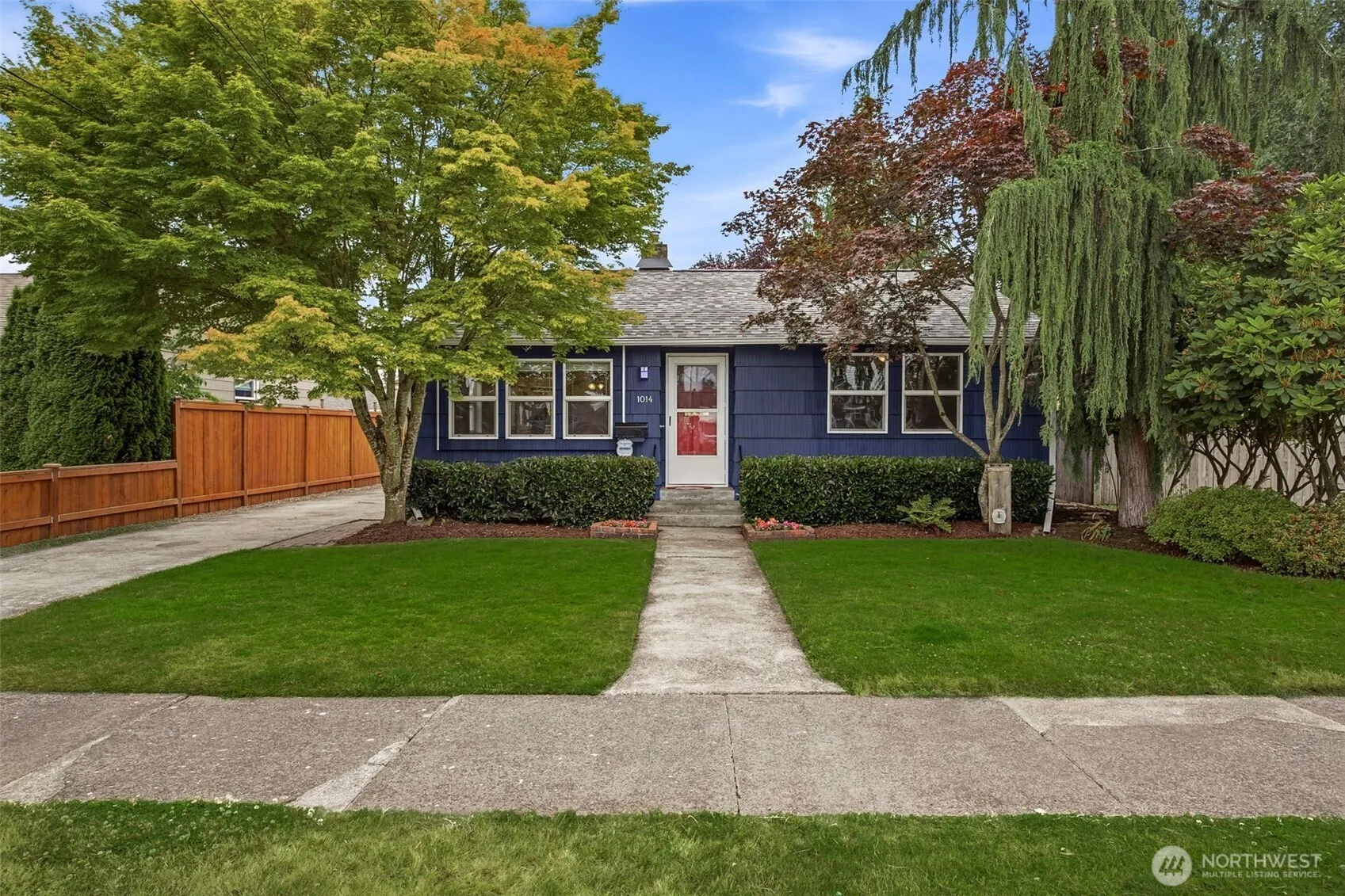 Property photo for 1014 3rd Ave Nw, Puyallup photo 2