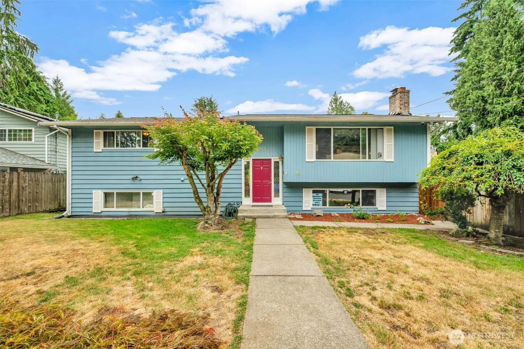 Property photo for 302 N 188th Street, Shoreline photo 2