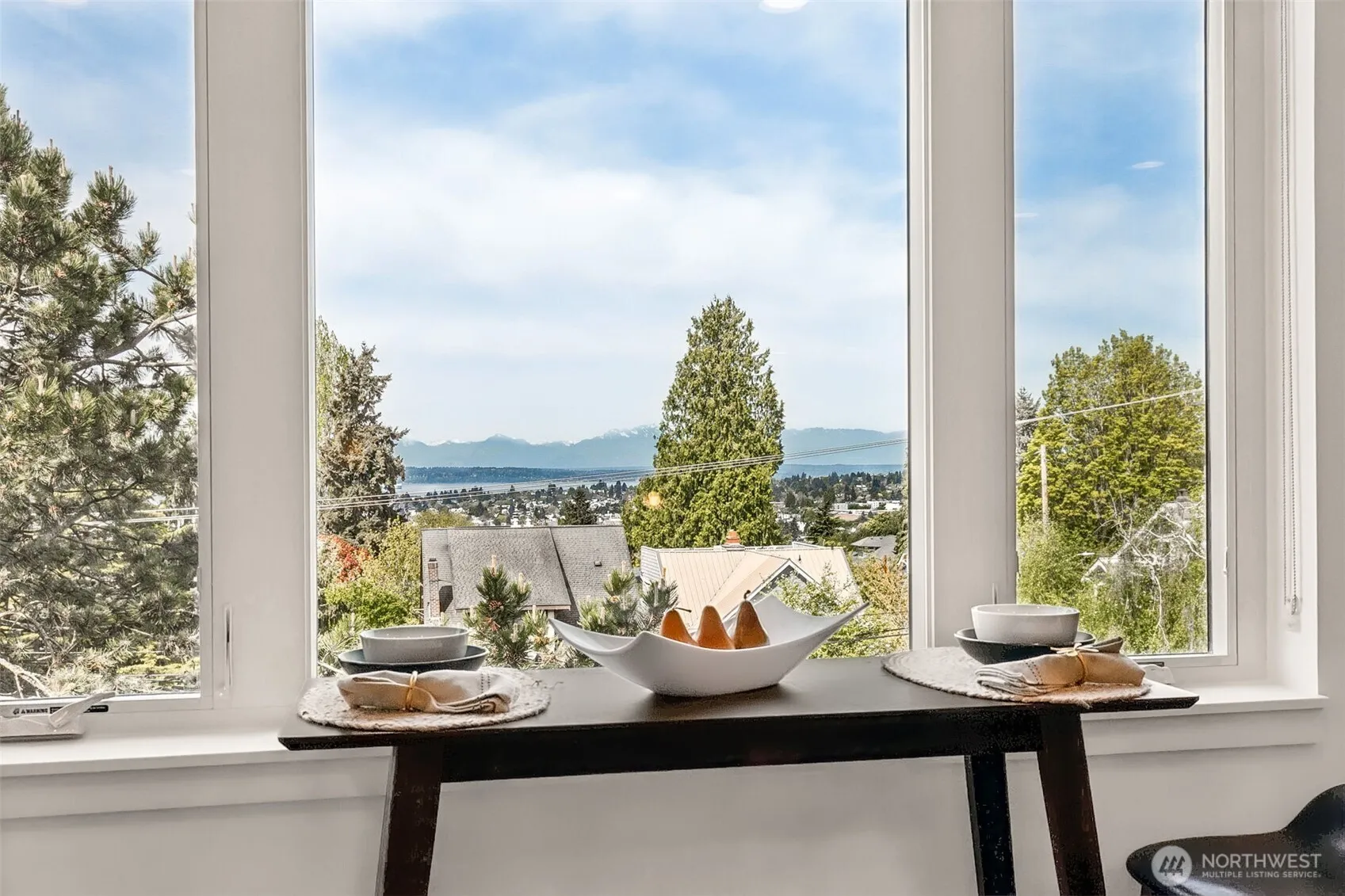 Property photo for 5819 Phinney Avenue N #505, Seattle photo 3