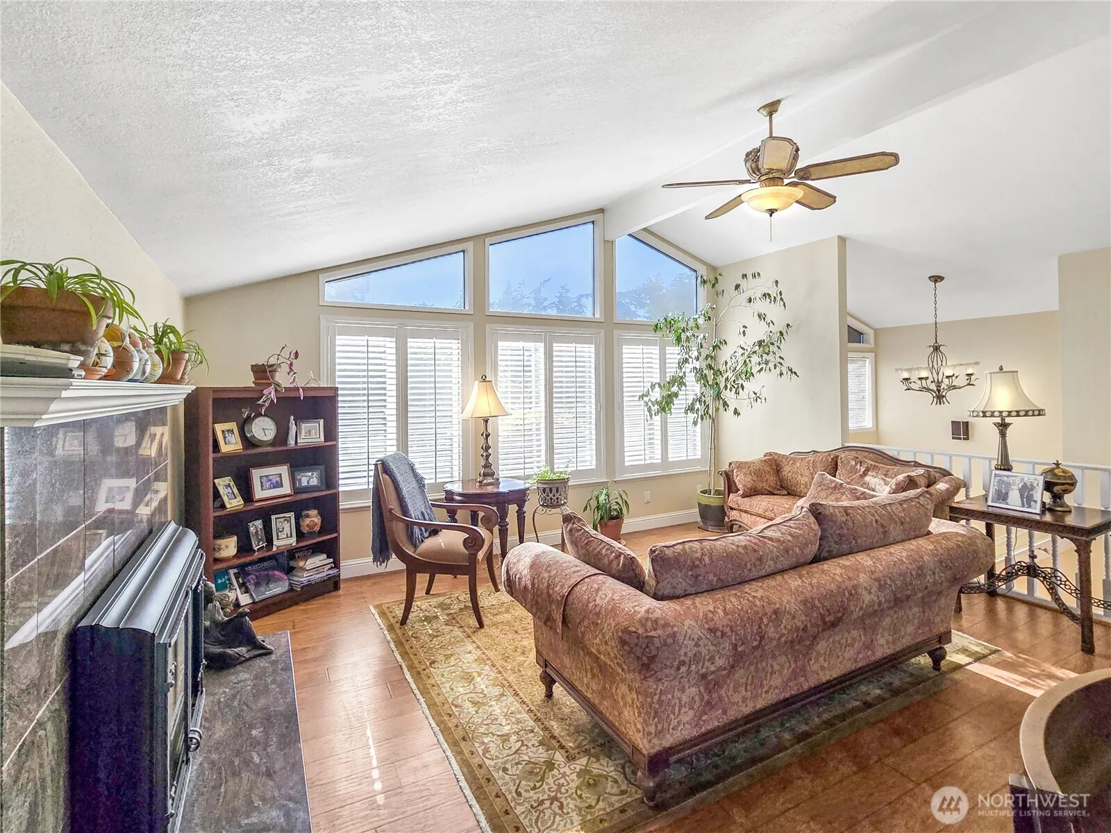 Property photo for 178 Nw Captain Court, Oak Harbor photo 5