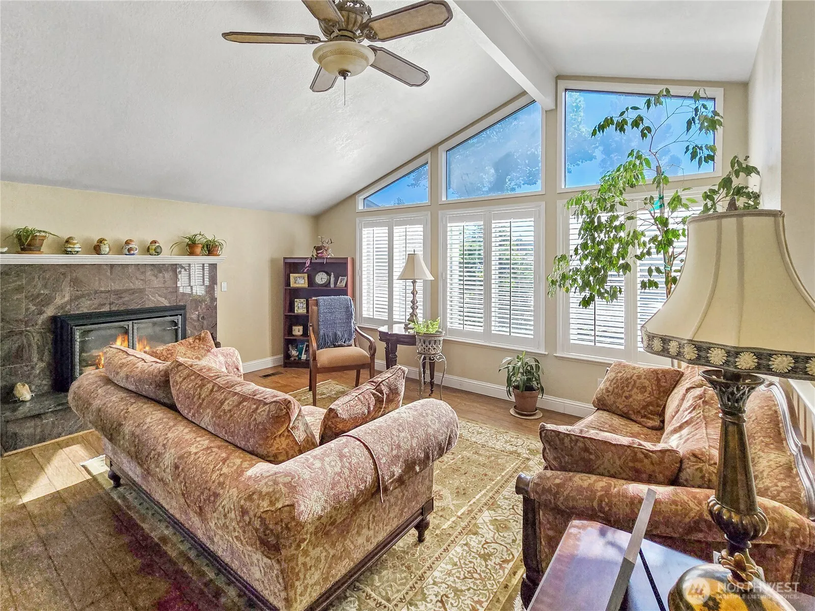 Property photo for 178 Nw Captain Court, Oak Harbor photo 4