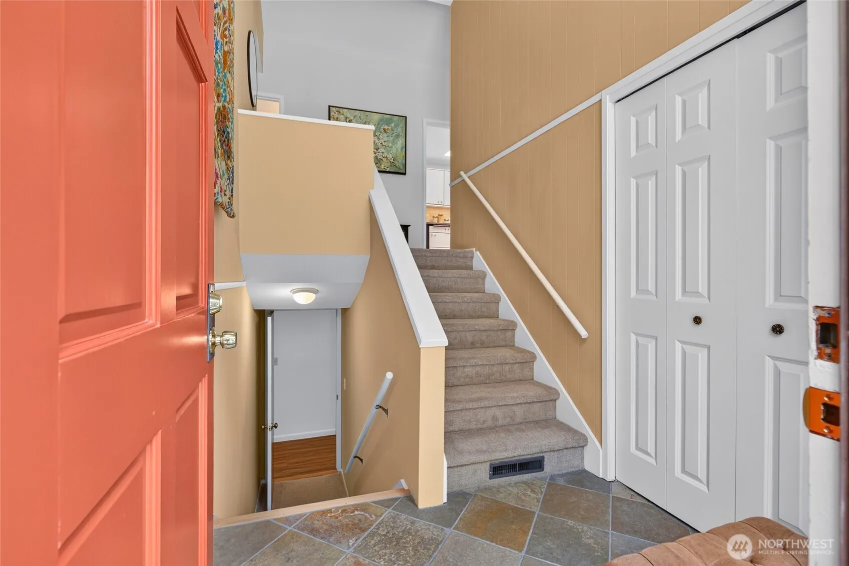 Property photo for 509 Nw 178th Place, Shoreline photo 2