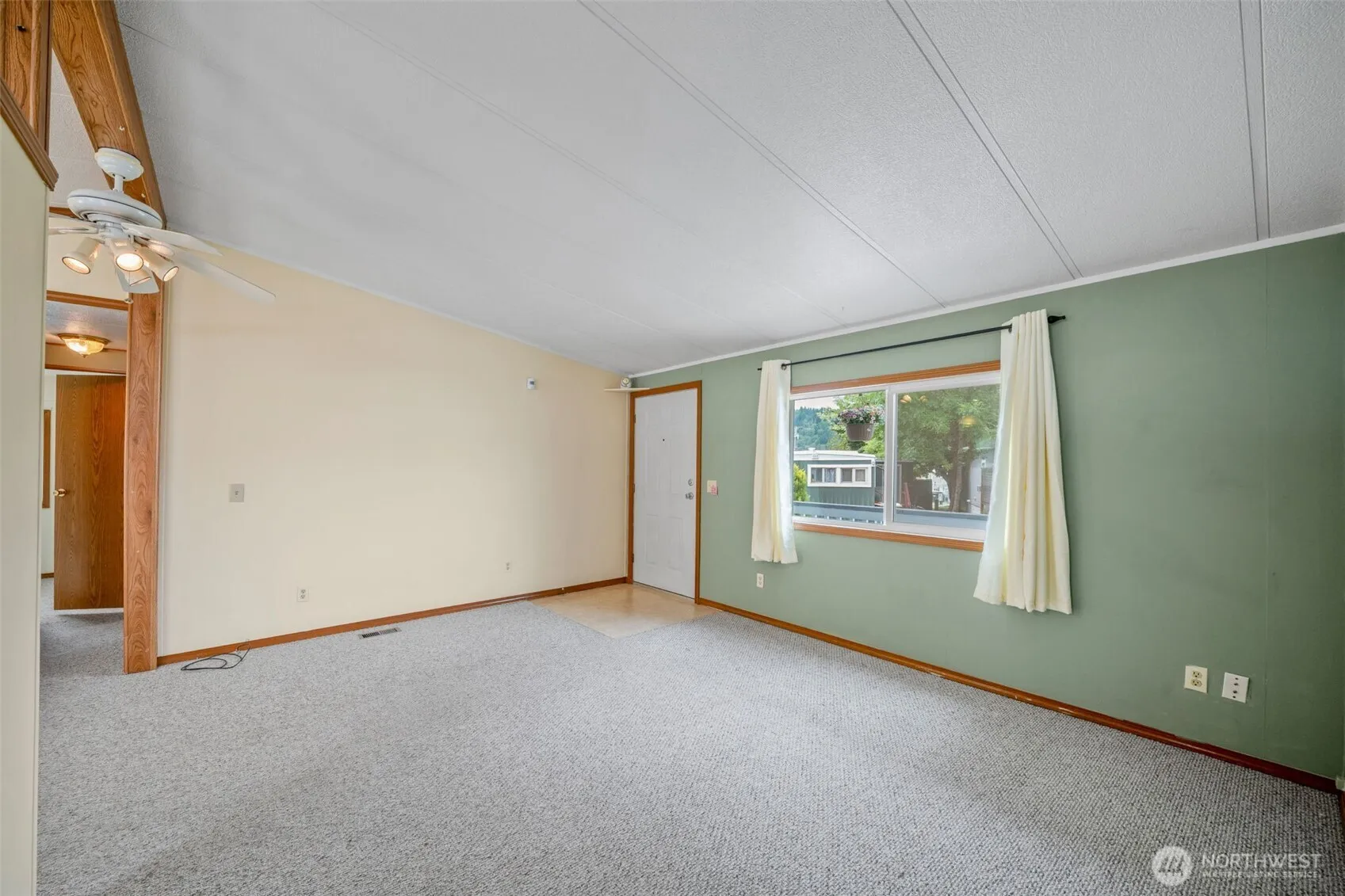 Property photo for 4045 49th Avenue Sw #14, Olympia photo 5