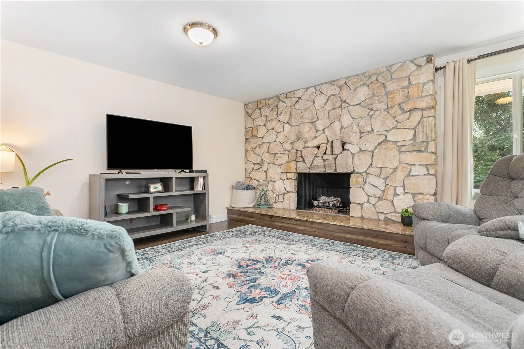 Property photo for 997 W Larson Road, Bellingham photo 5