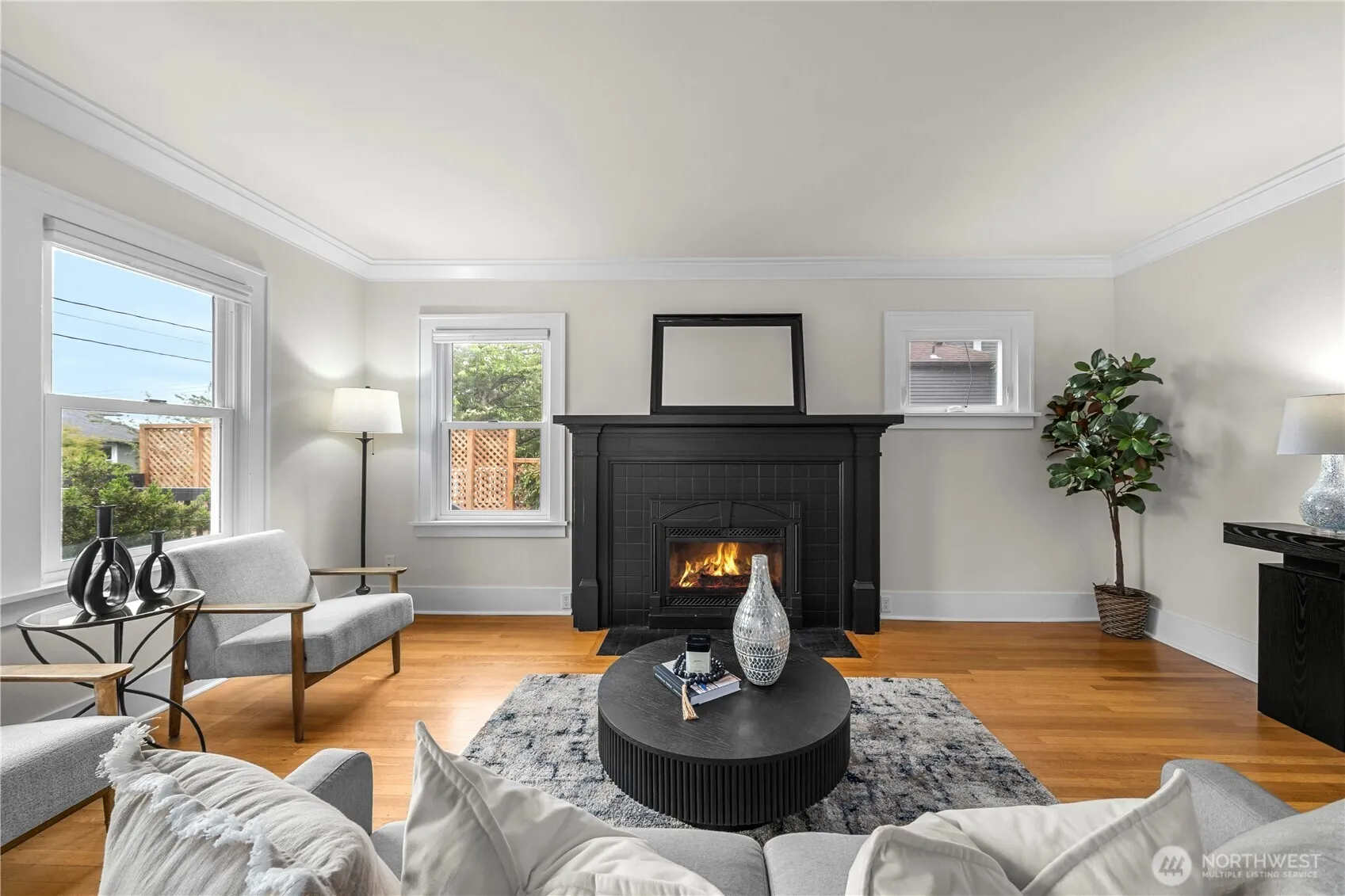 Property photo for 1509 4th Avenue W, Seattle photo 5