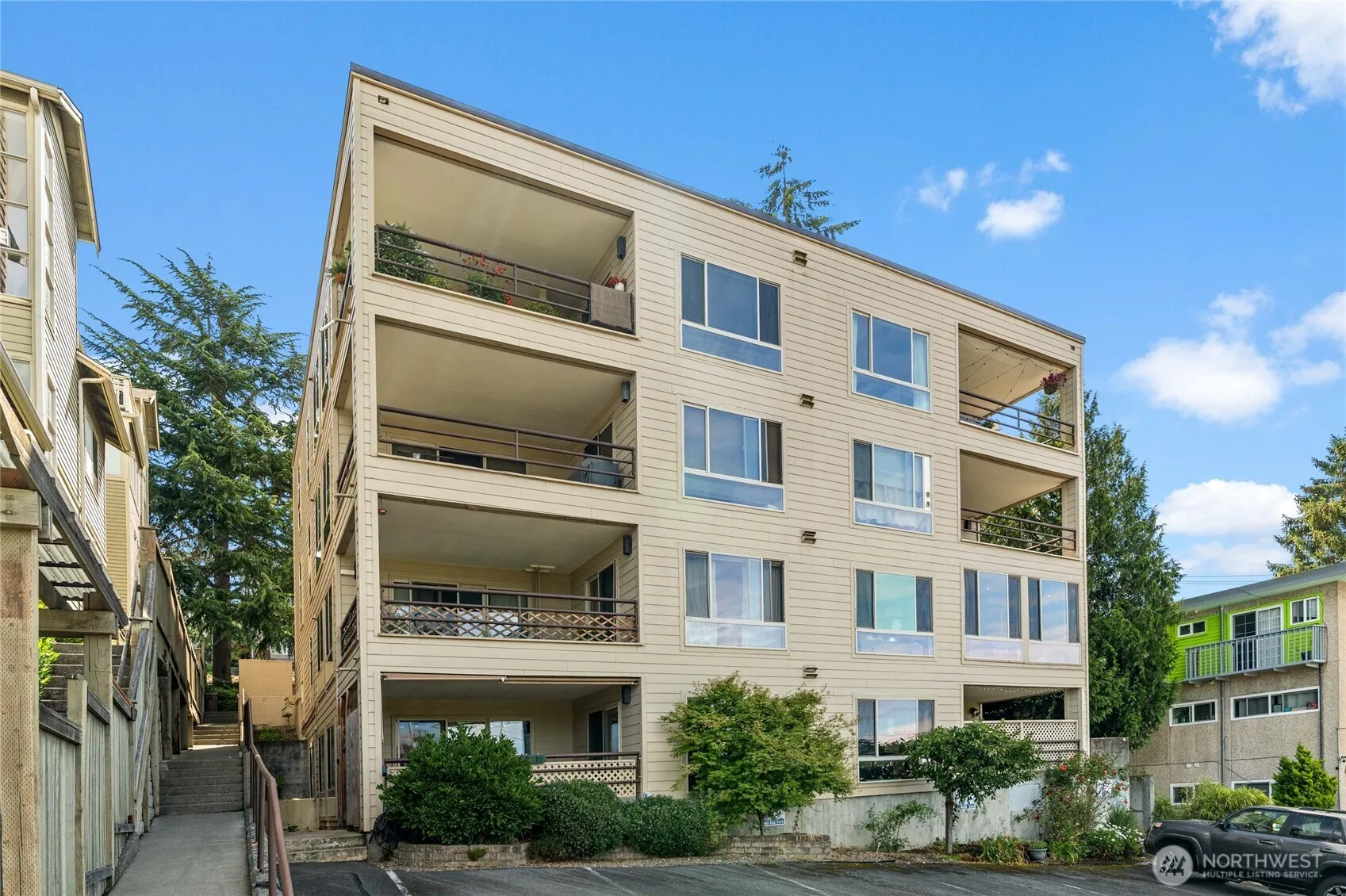 Property photo for 2811 14th W #101, Seattle