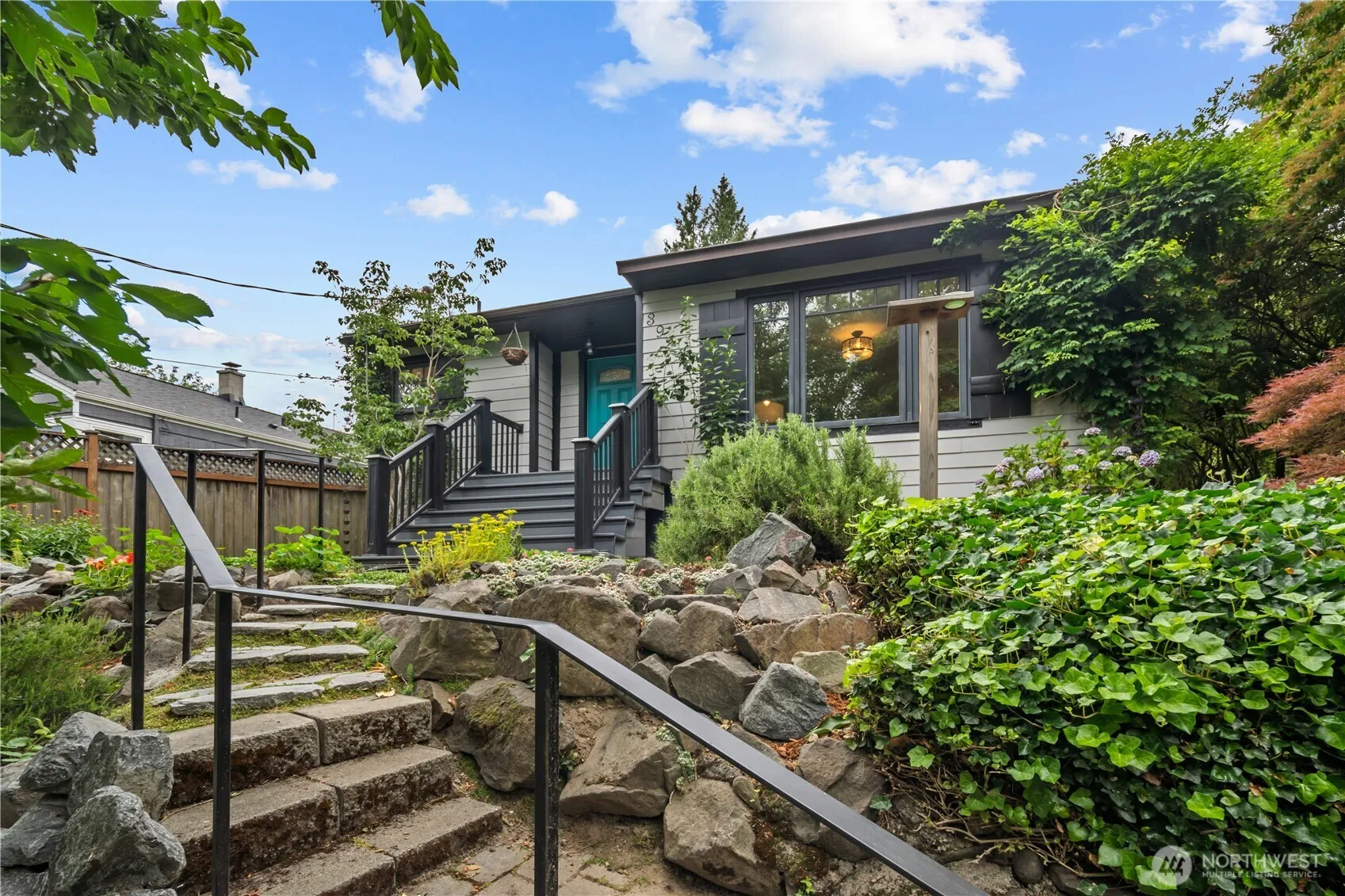 Property photo for 3924 S Pilgrim St, Seattle photo 4