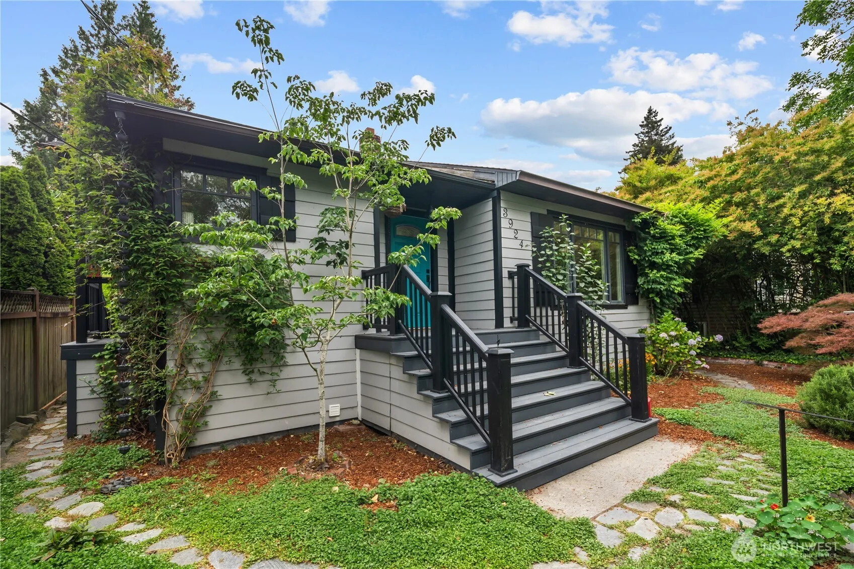Property photo for 3924 S Pilgrim St, Seattle